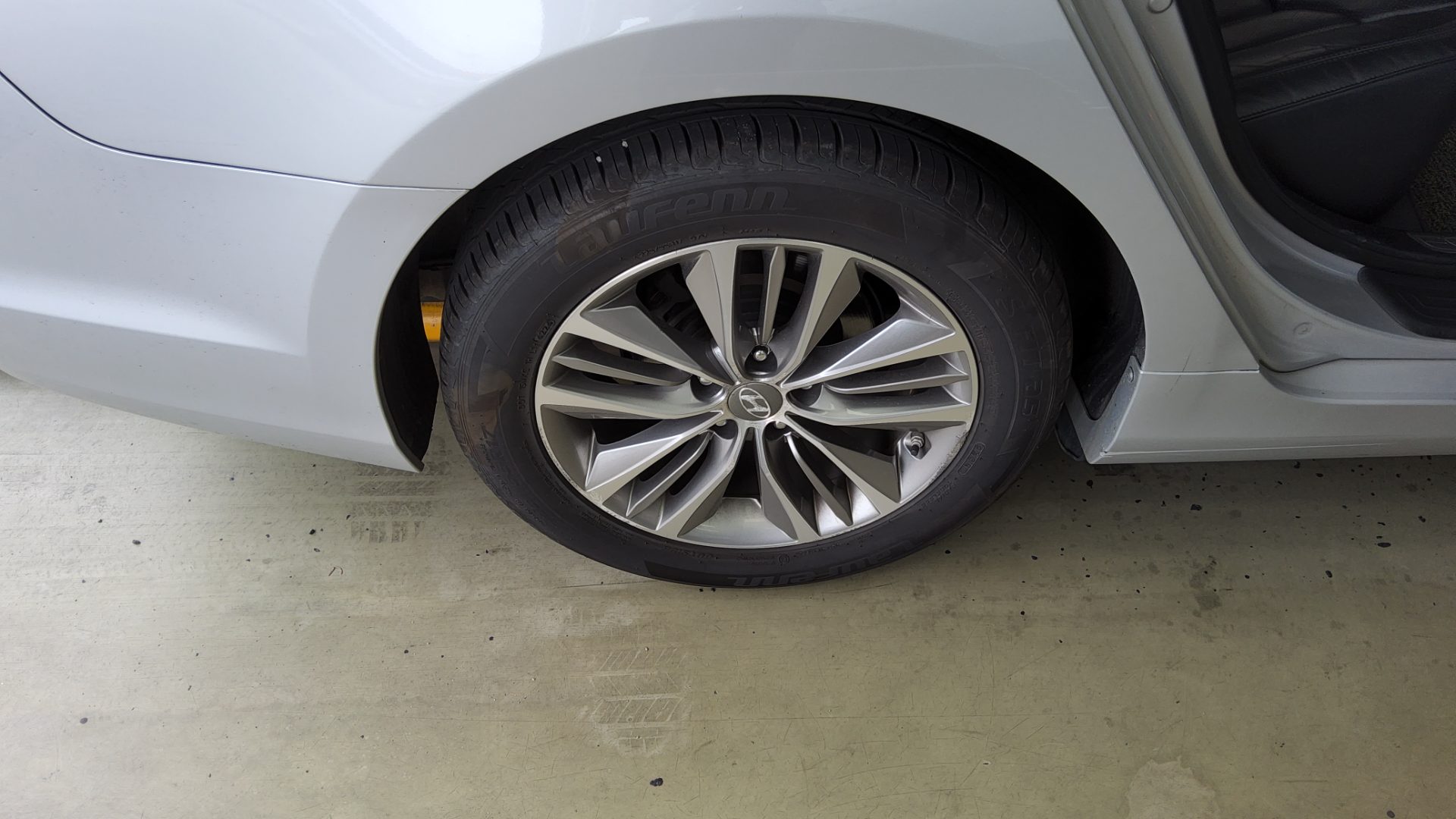 2016 - hyundai grandeur