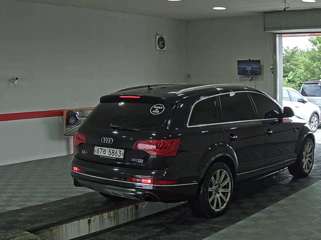 2013 - audi q7