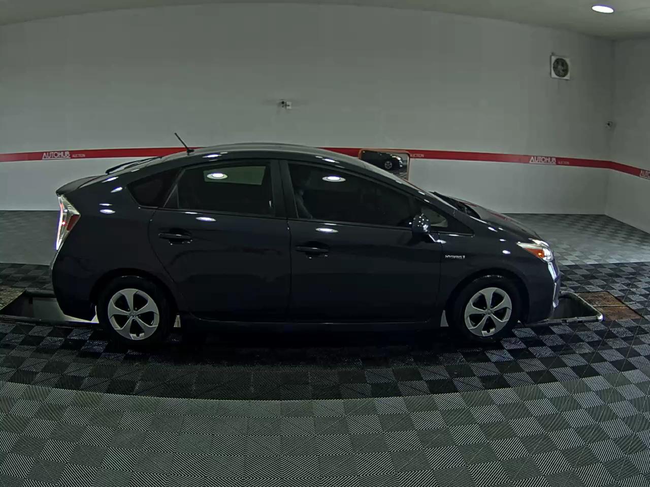 2012 - toyota prius