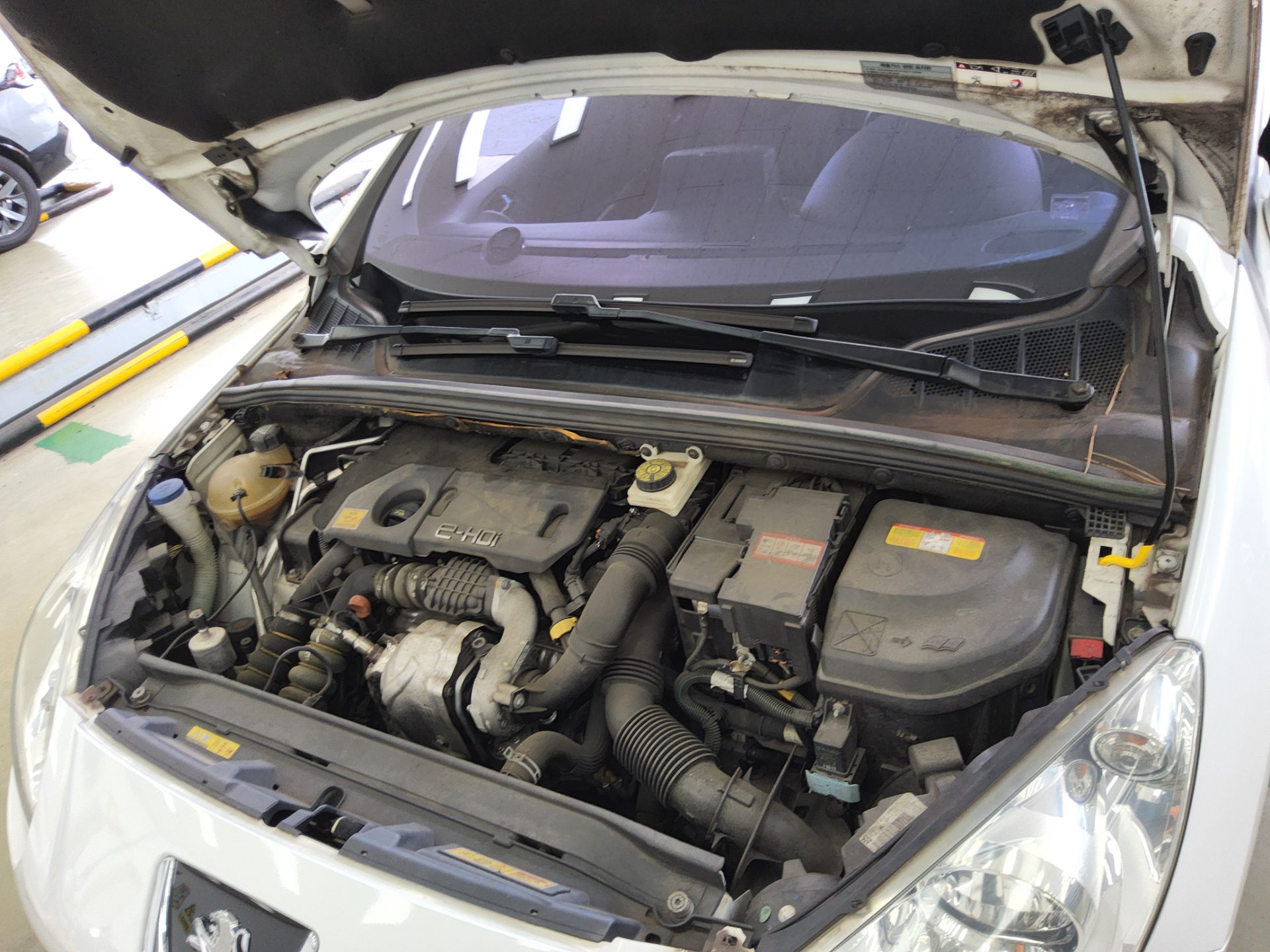 2013 - peugeot 308