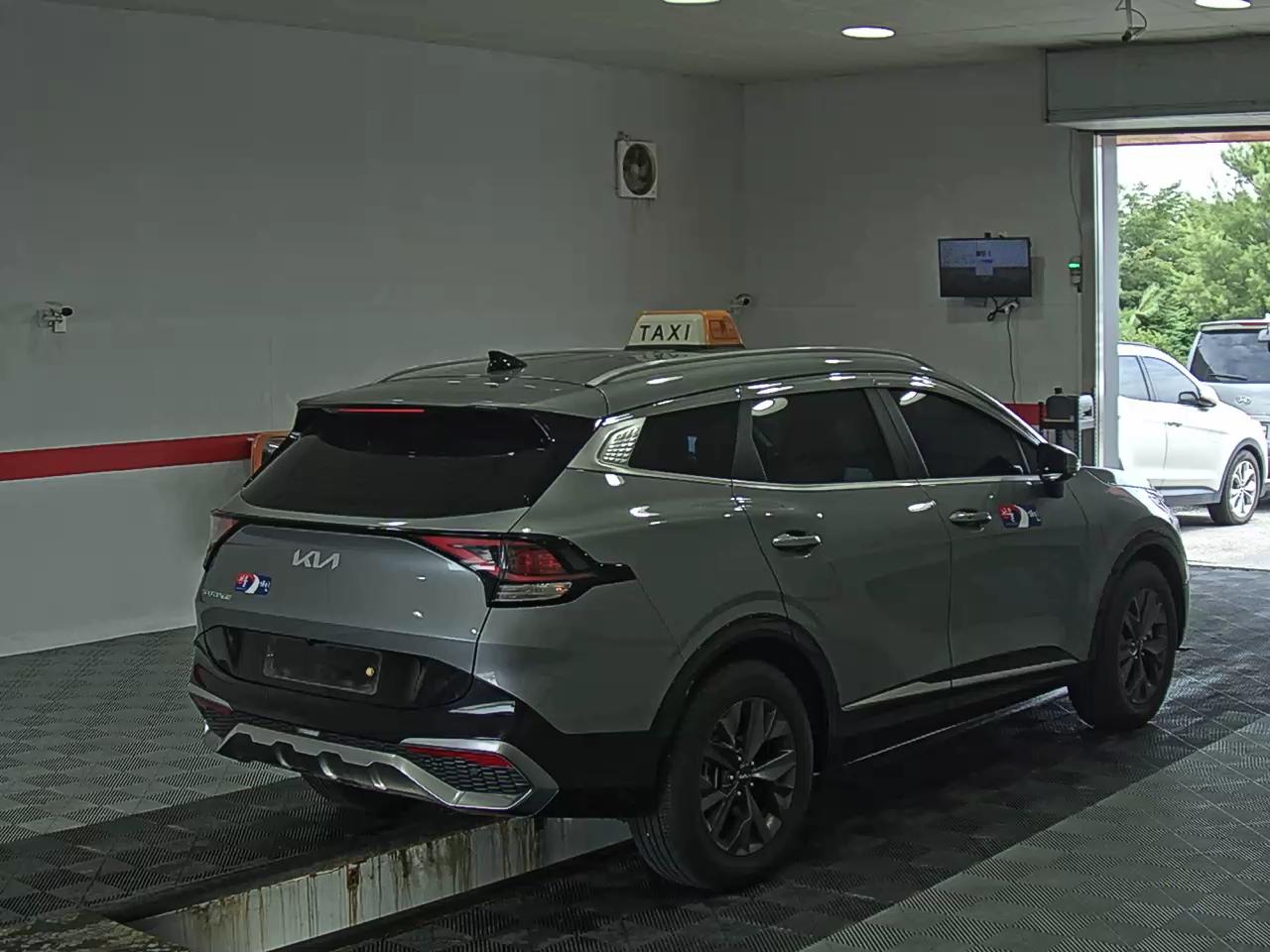2024 - kia sportage