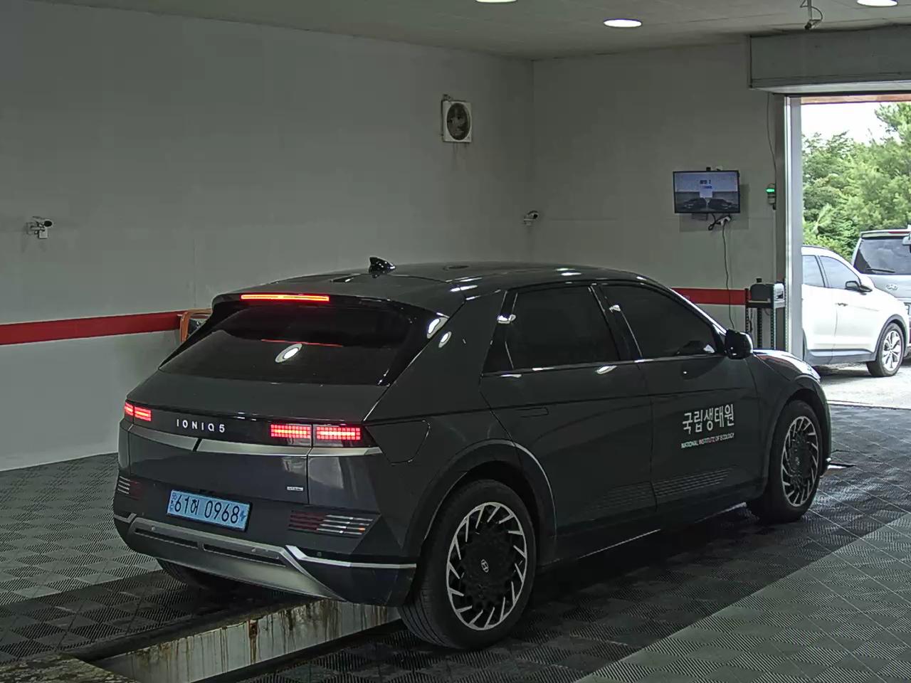 2023 - hyundai ioniq