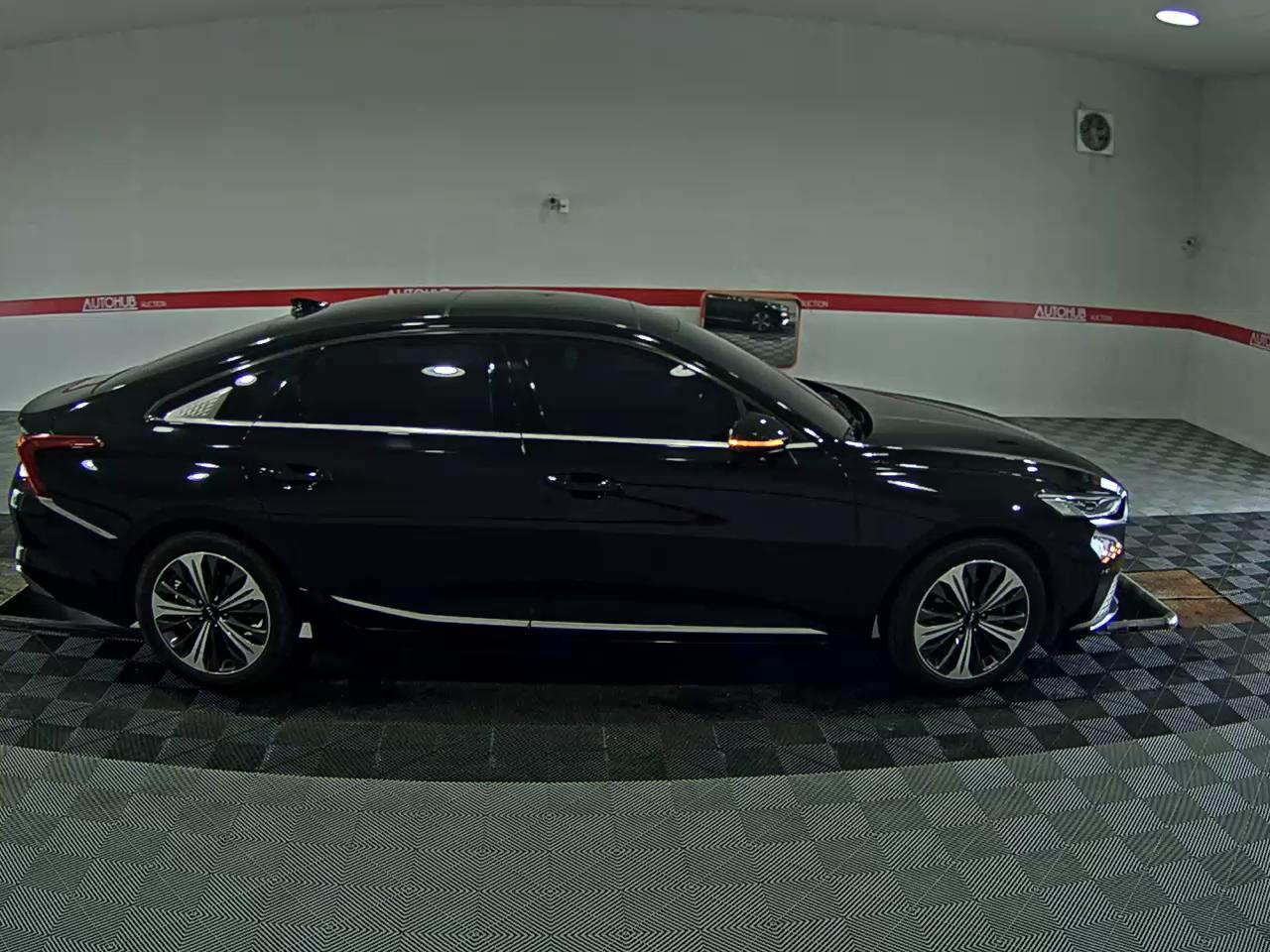 2023 - kia k8