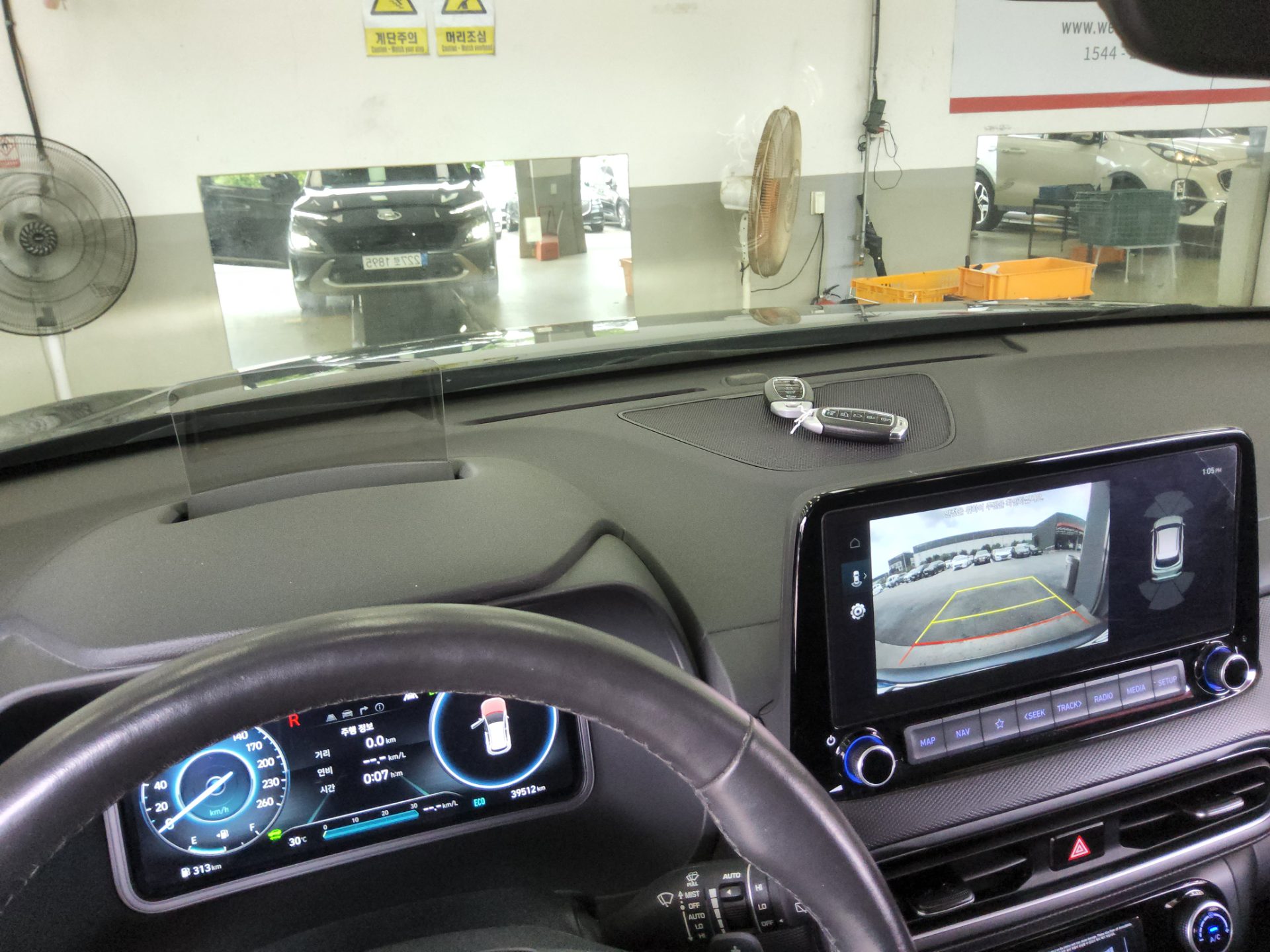 2023 - hyundai kona