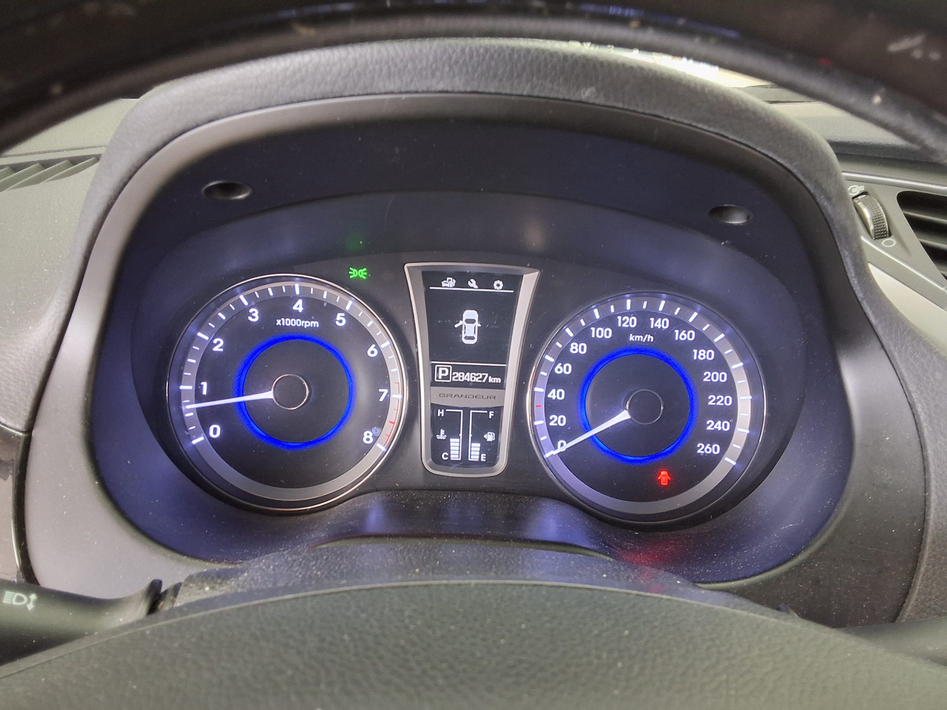 2016 - hyundai grandeur