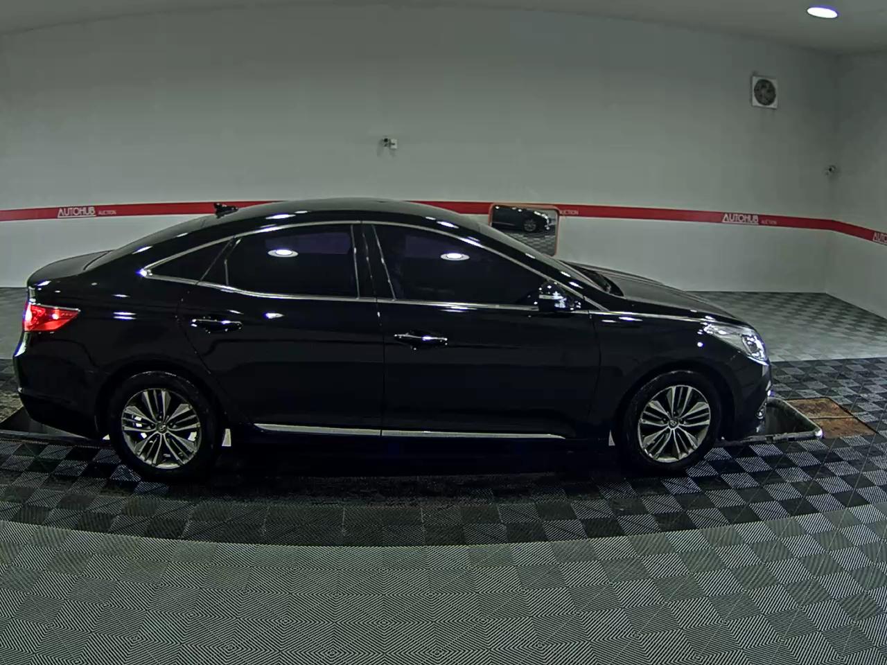 2016 - hyundai grandeur