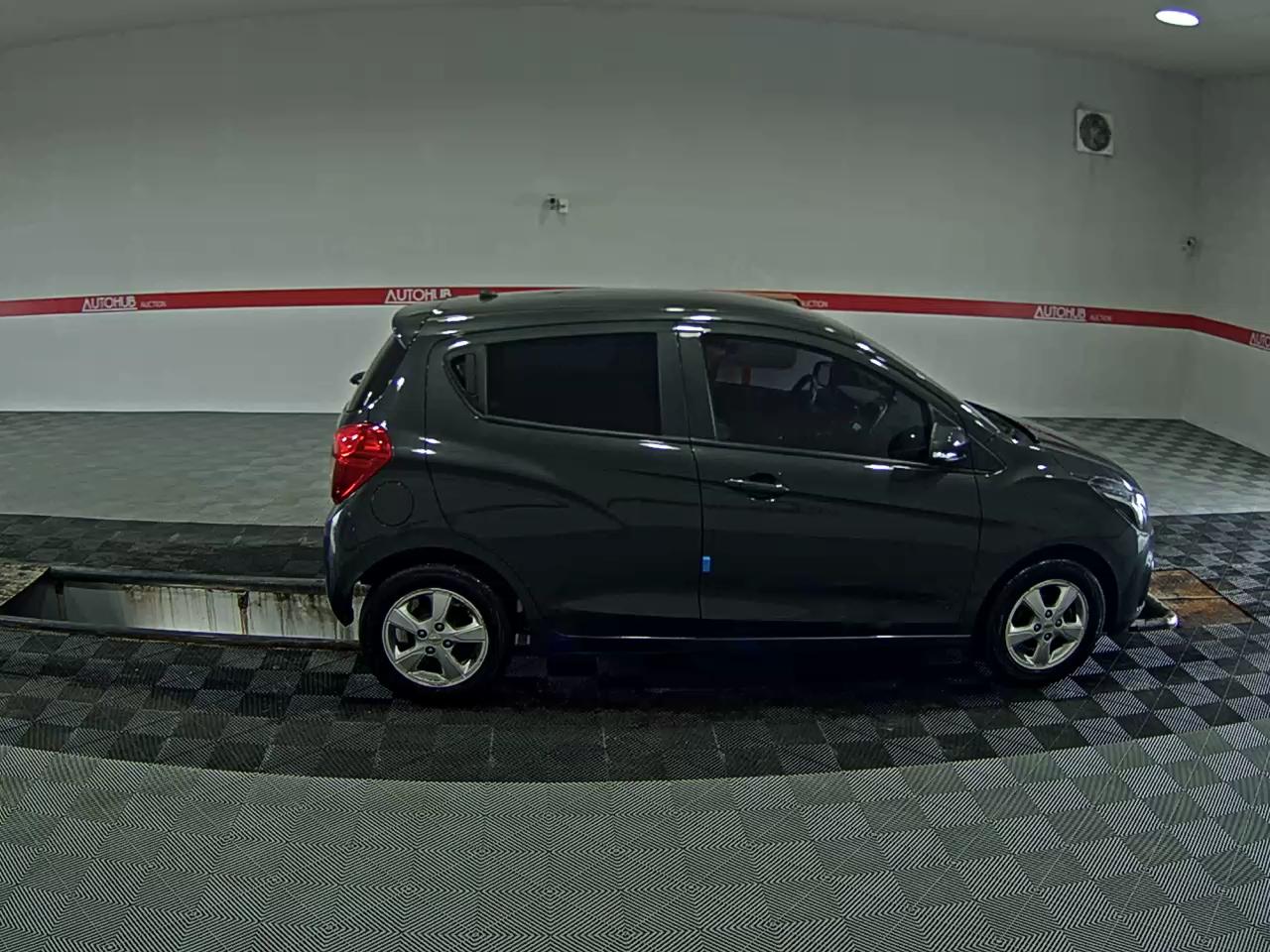 2017 - chevrolet spark