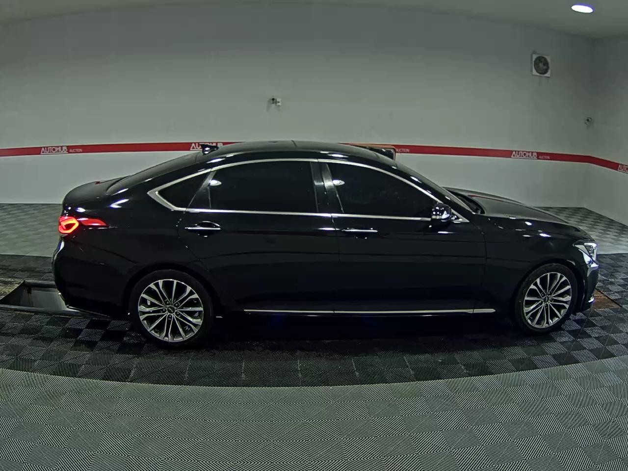 2016 - hyundai g330