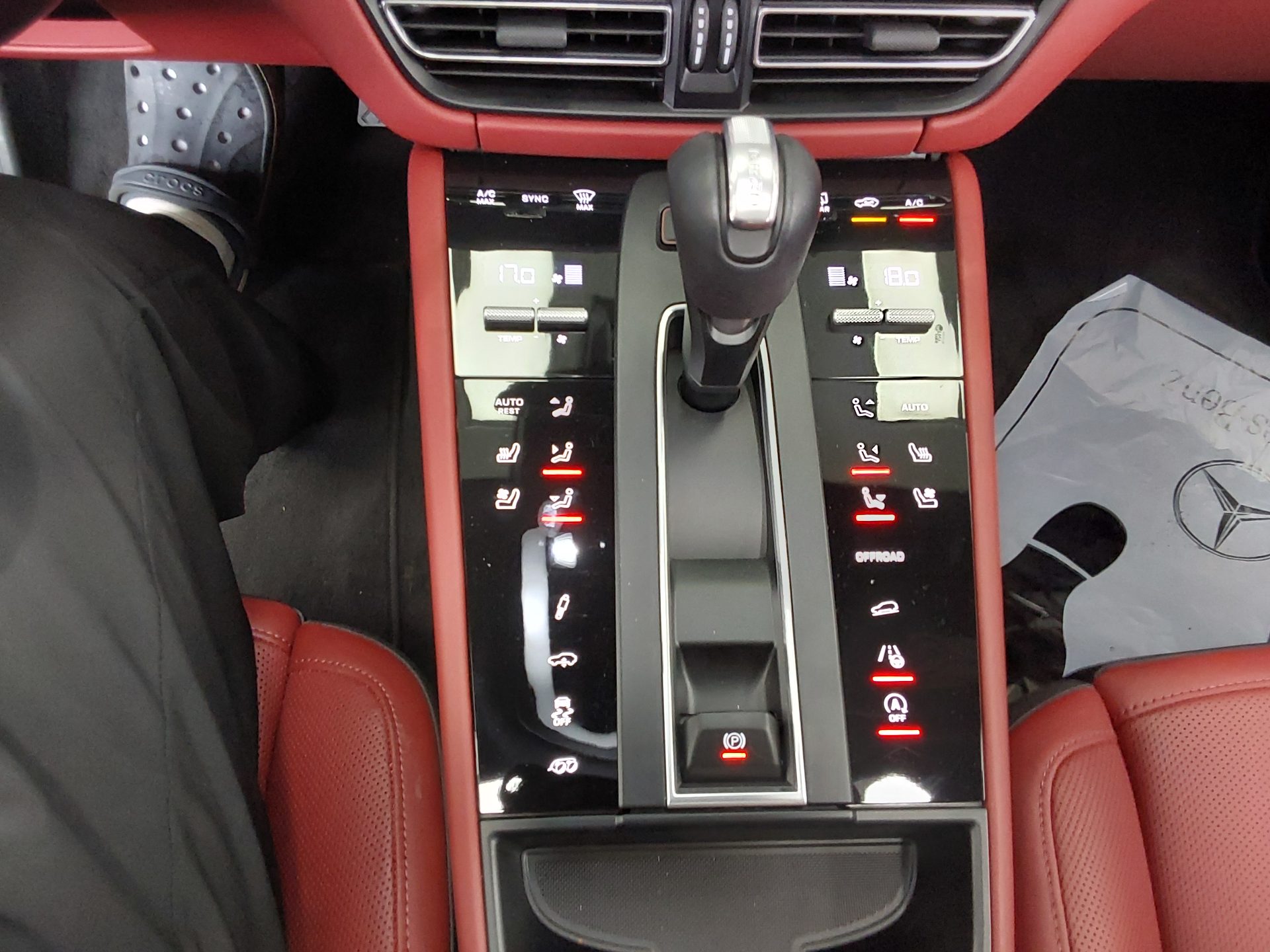 2023 - porsche macan
