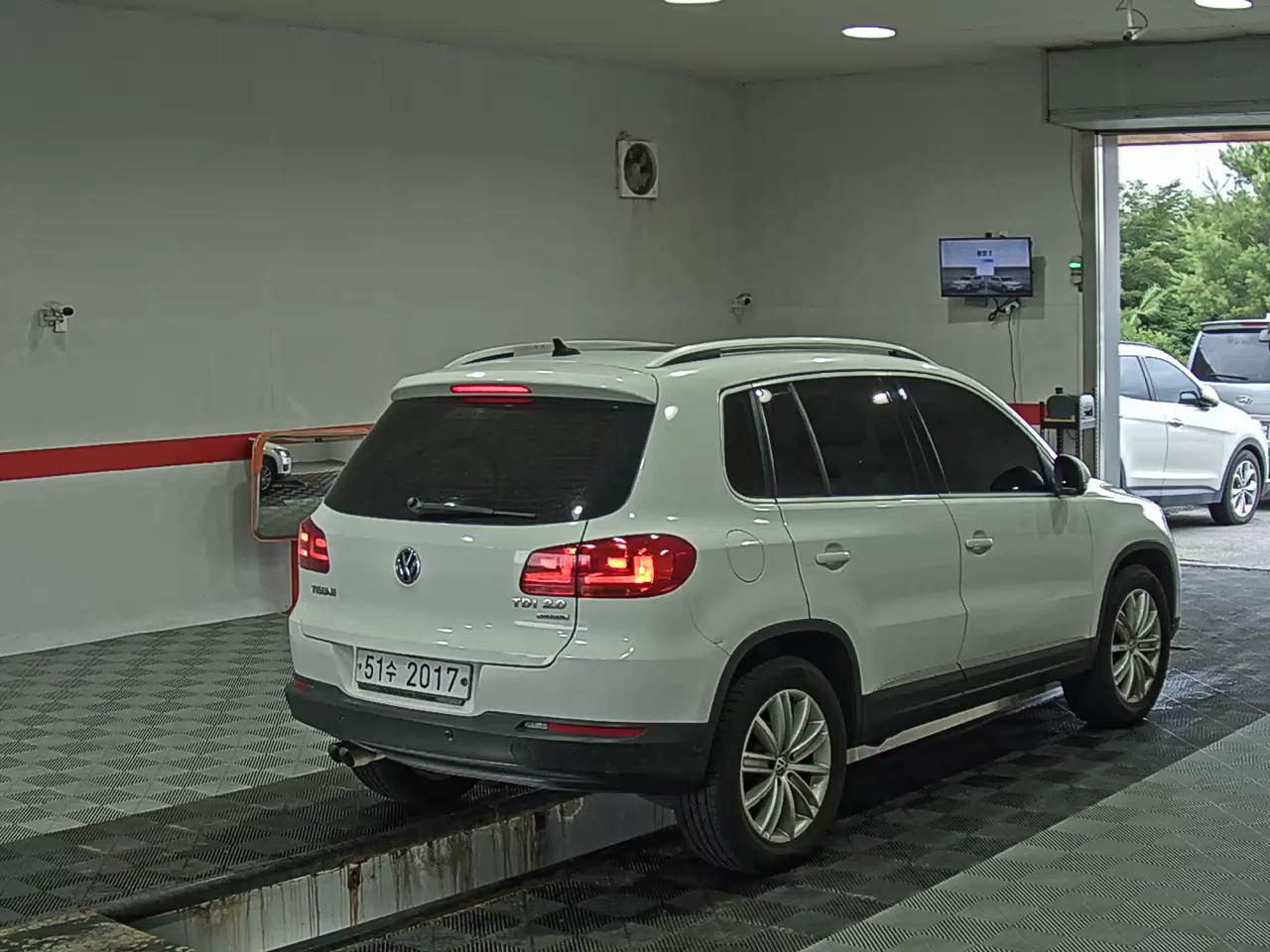 2014 - volkswagen tiguan