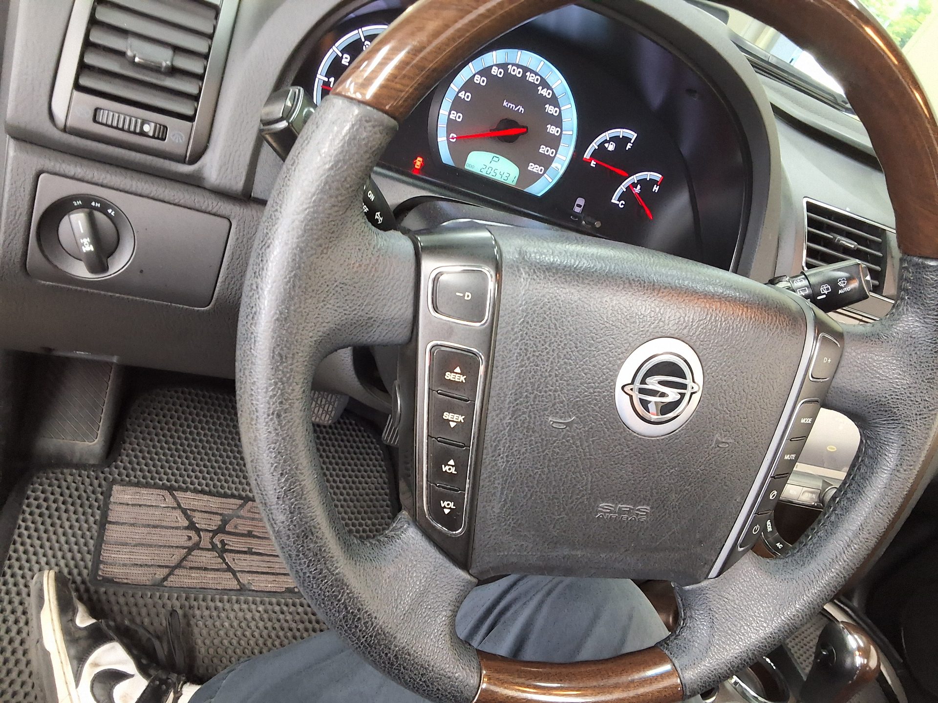 2013 - ssangyong rexton