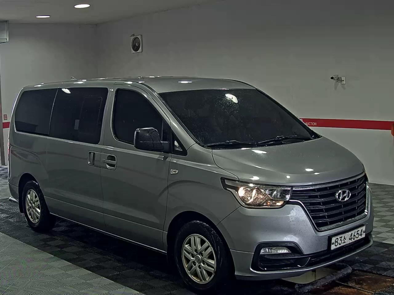 2019 - hyundai grand starex