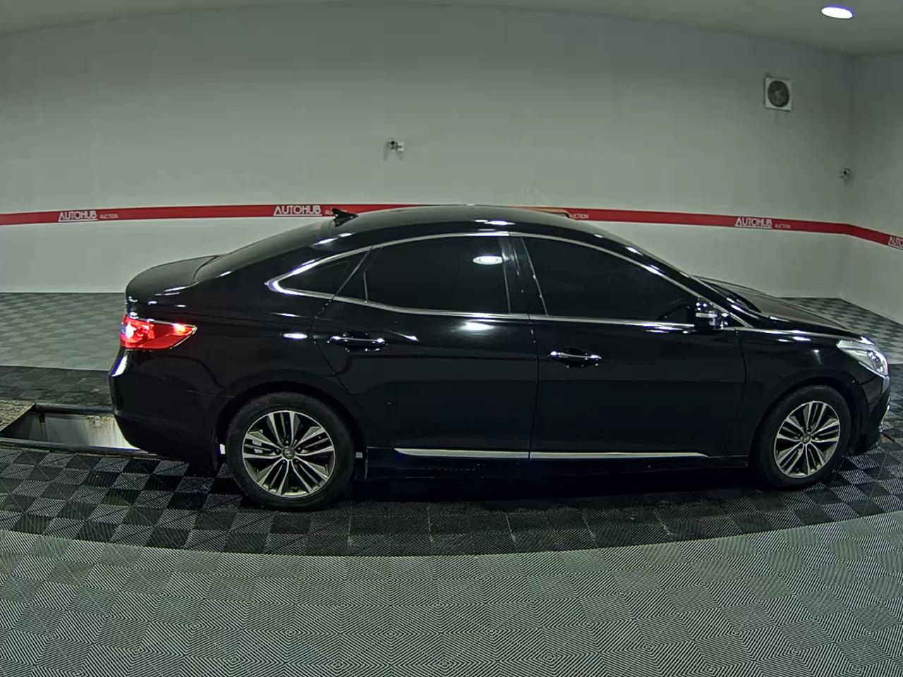 2015 - hyundai grandeur