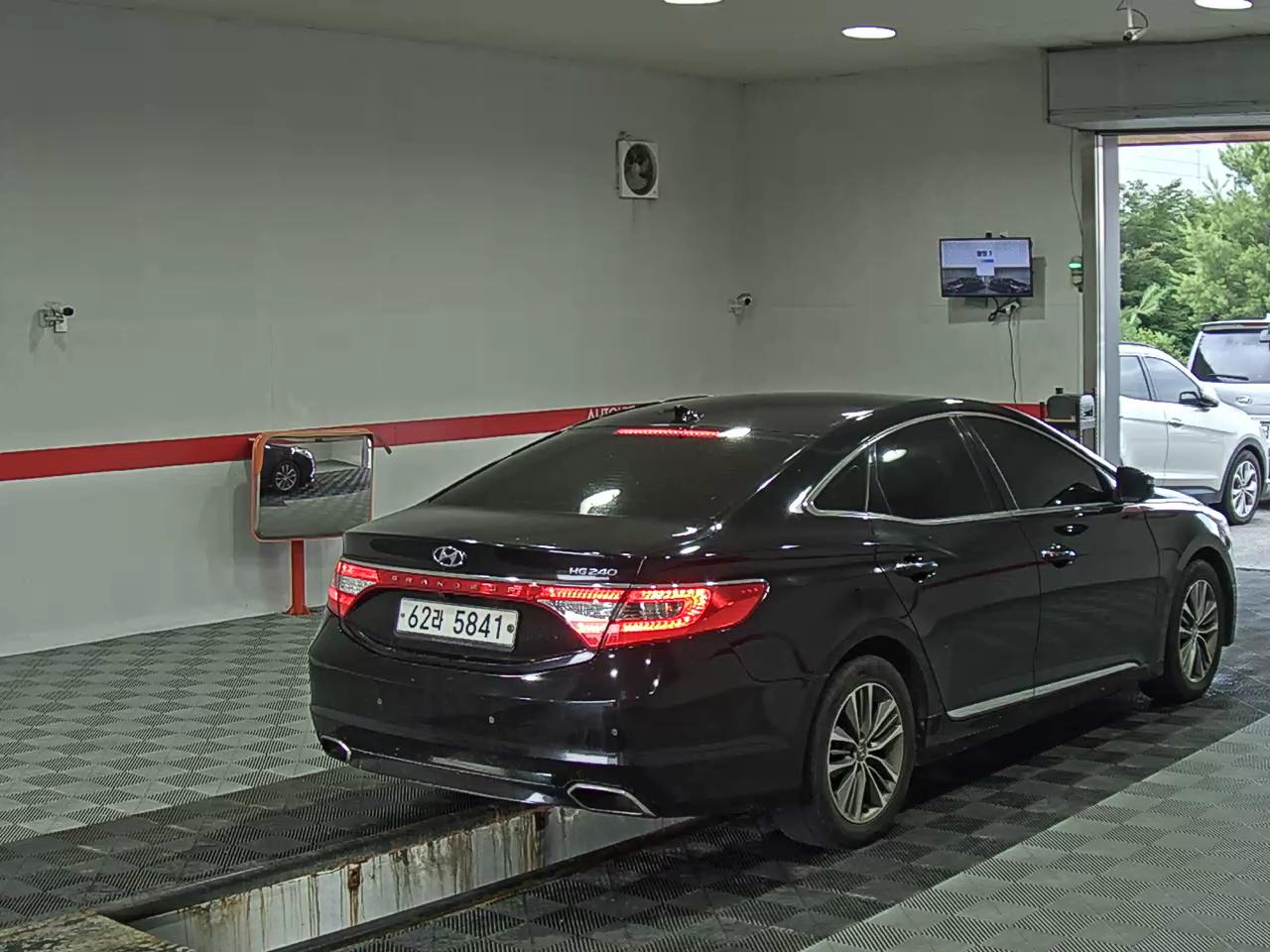 2015 - hyundai grandeur