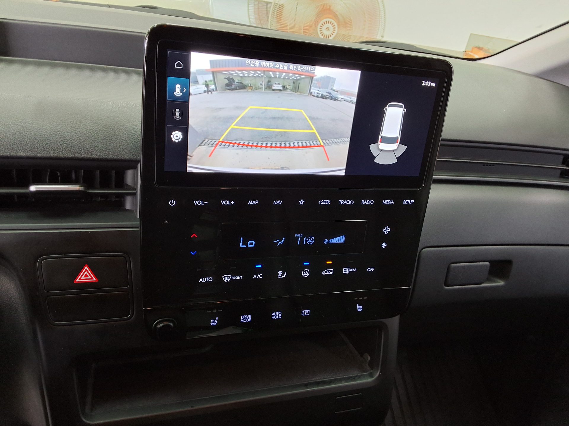2022 - hyundai staria