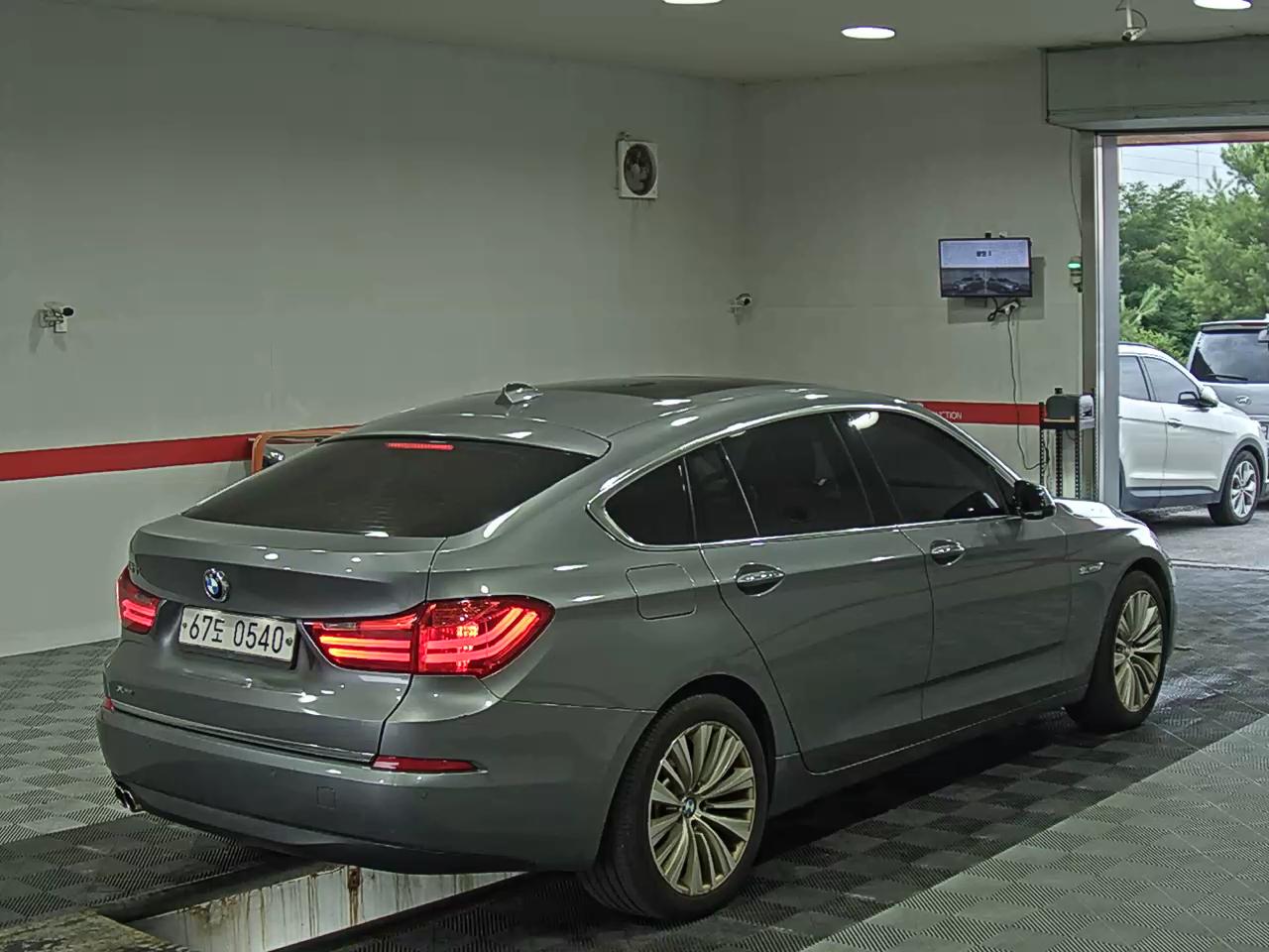 2016 - bmw gran turismo