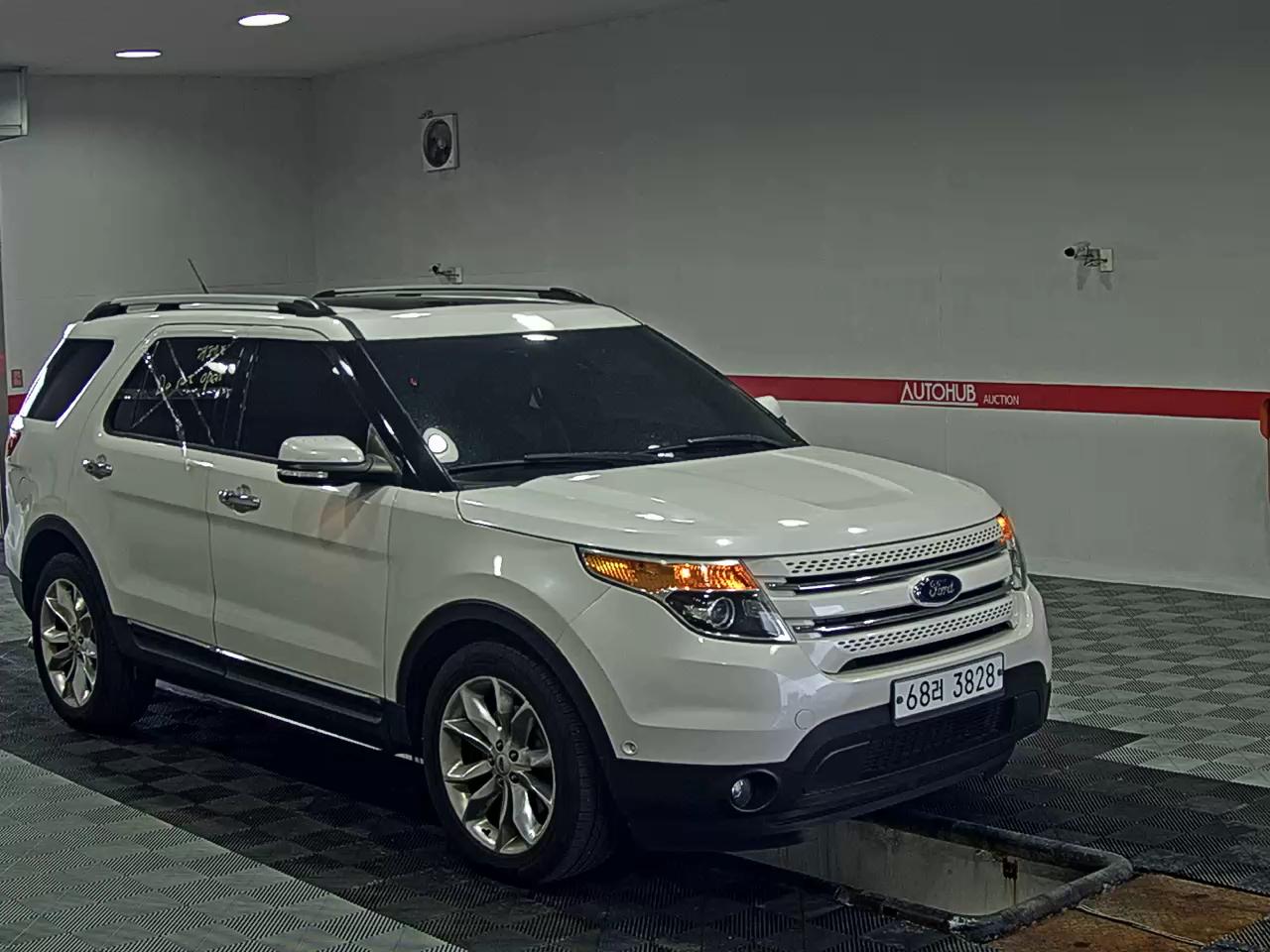 2014 - ford explorer