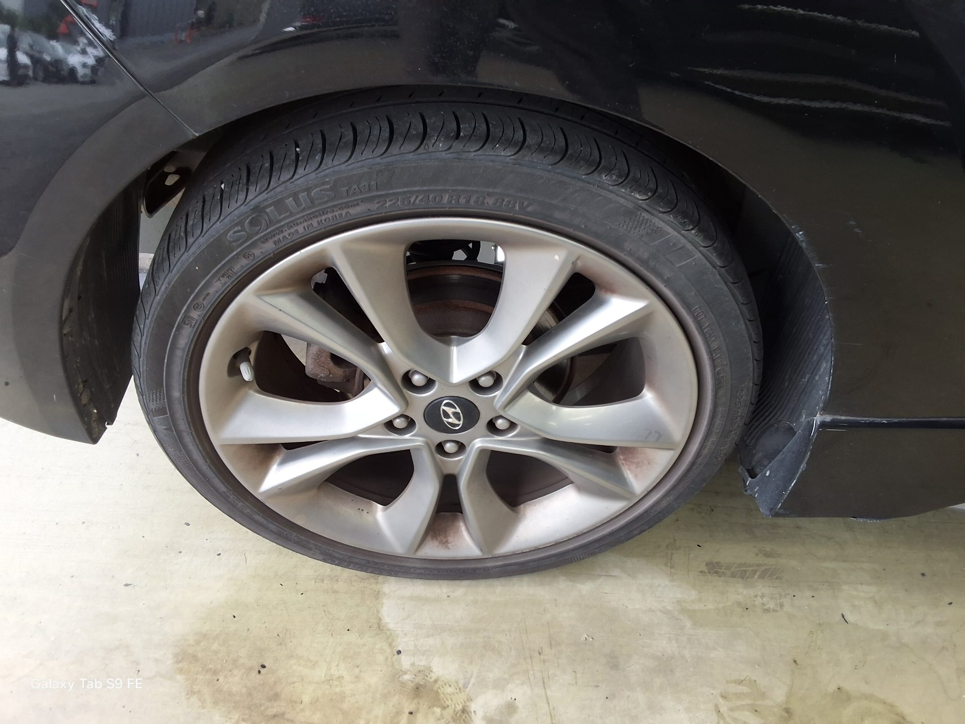 2016 - hyundai veloster