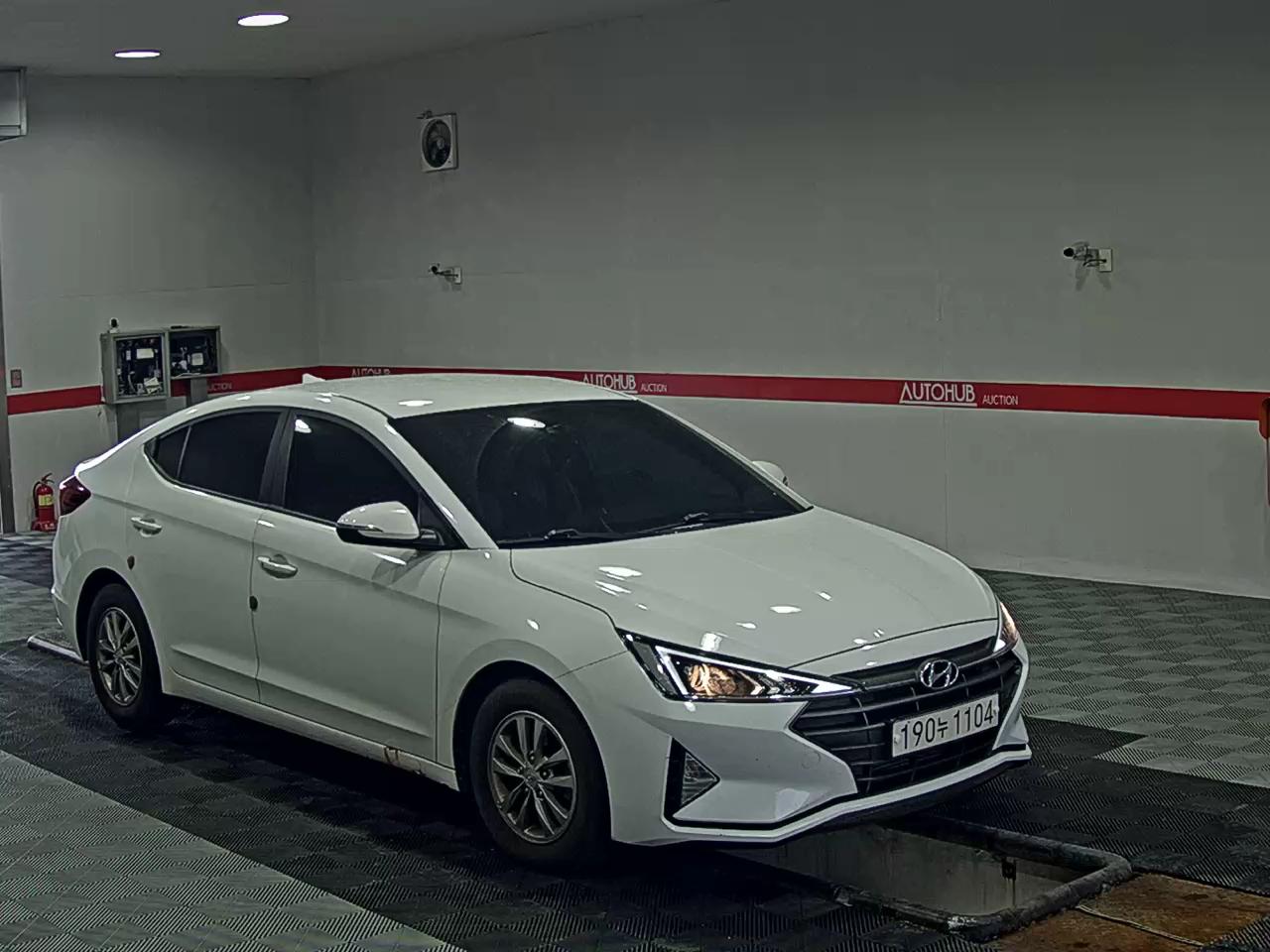 2019 - hyundai avante