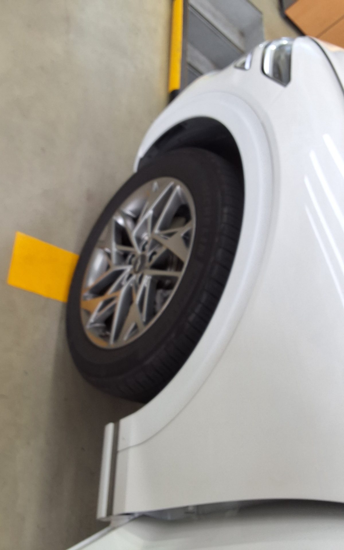 جينيسيس Gv70 2023 — صورة 23