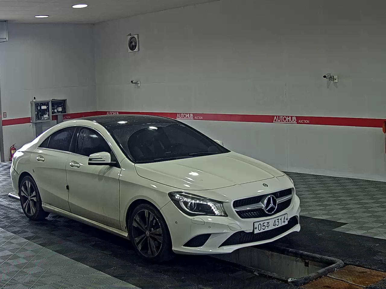 2014 - mercedes-benz cla200