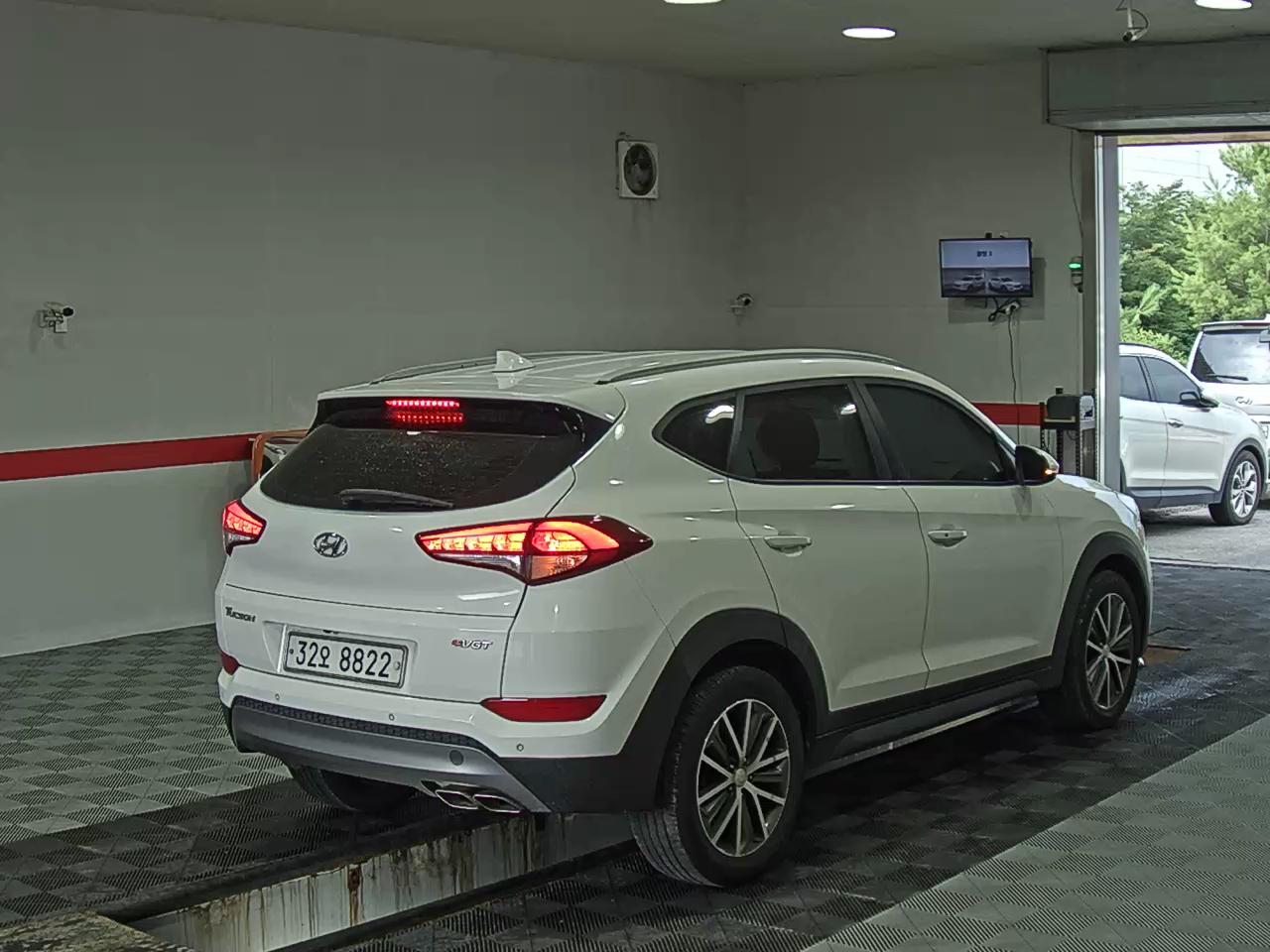 2016 - hyundai tucson