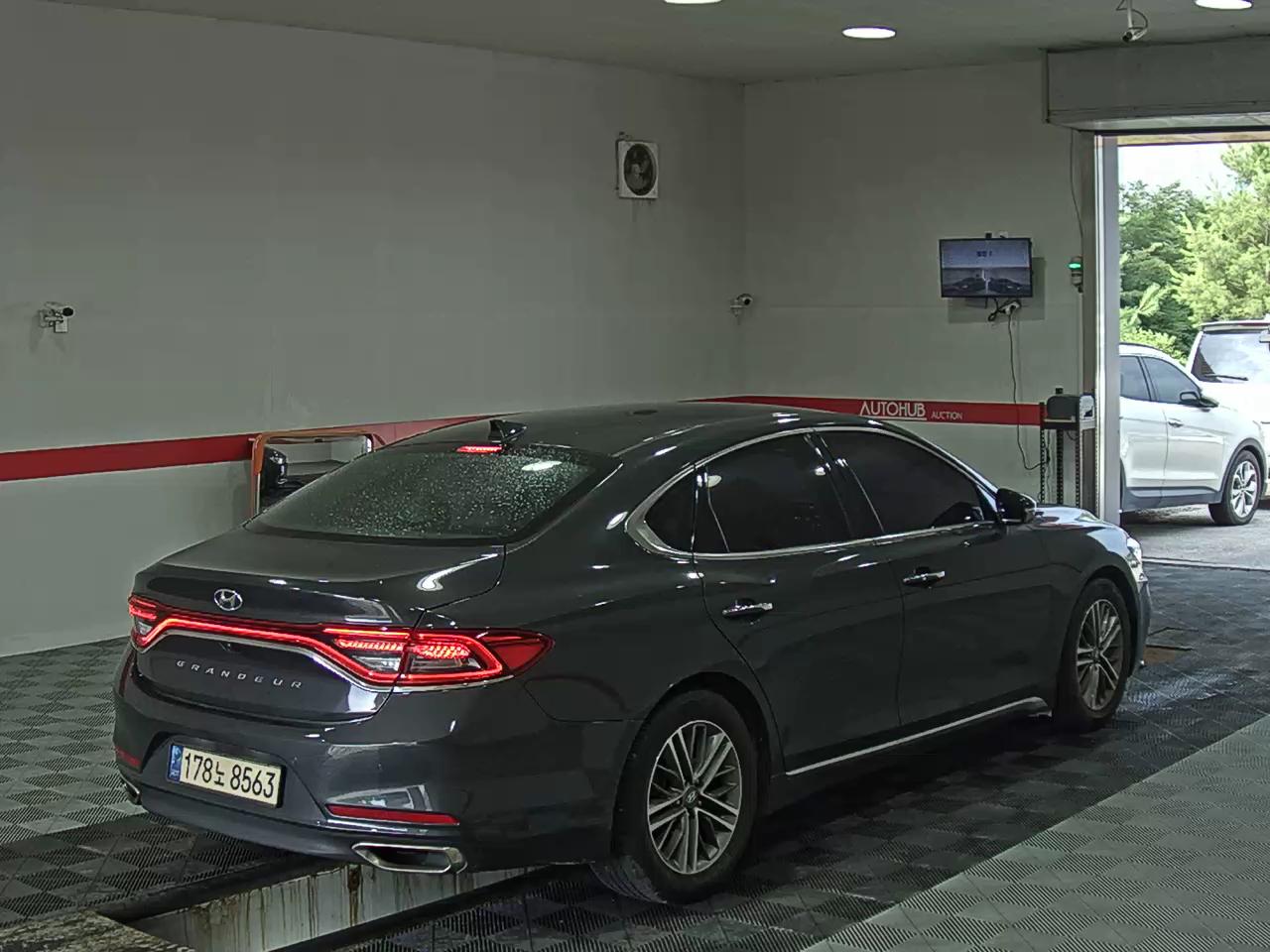 2019 - hyundai grandeur