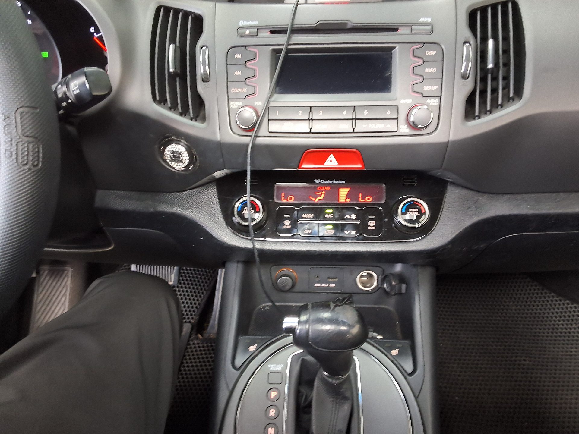 2011 - kia sportage