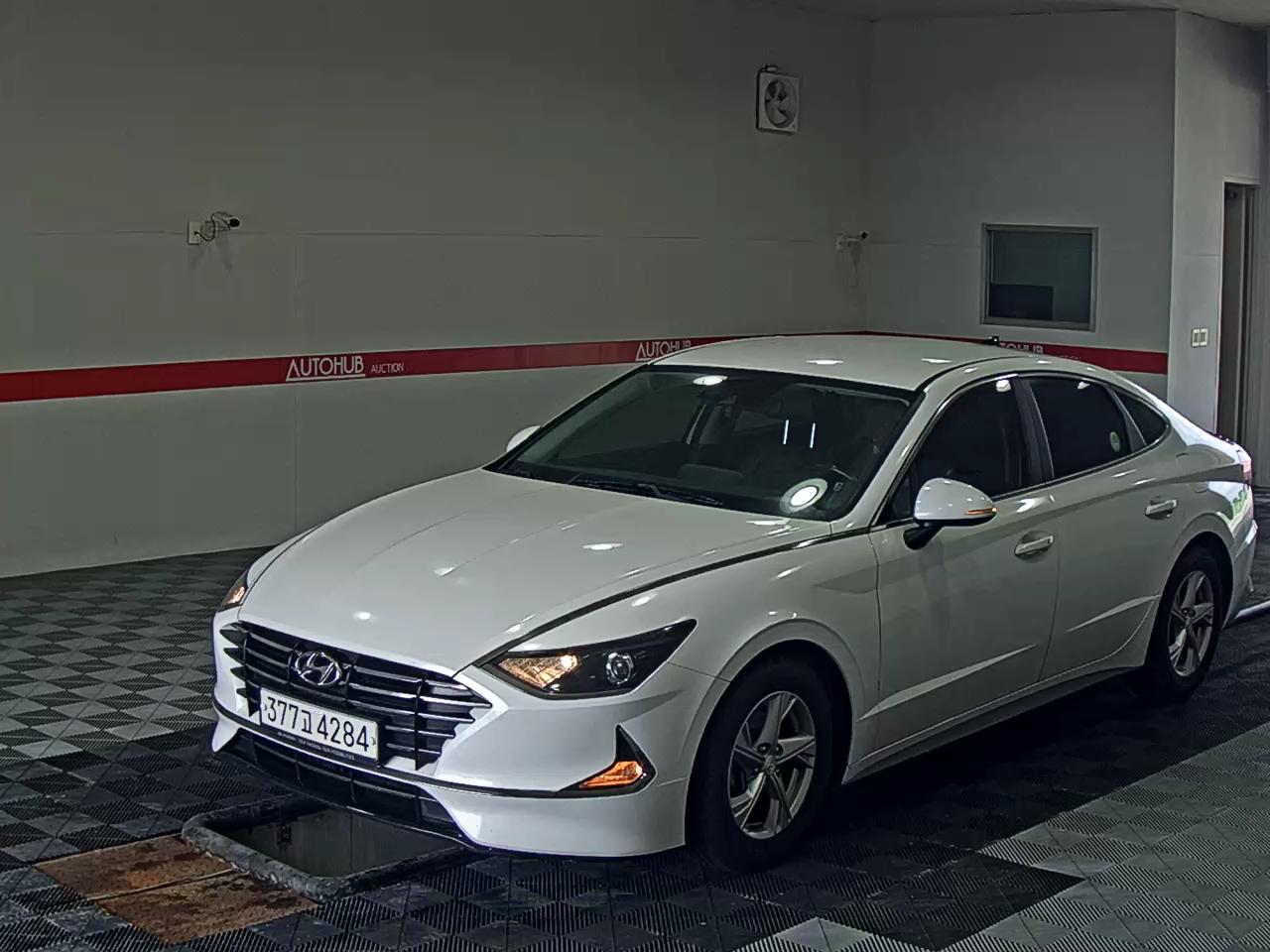 HYUNDAI SONATA (DN8) RENTAL CAR