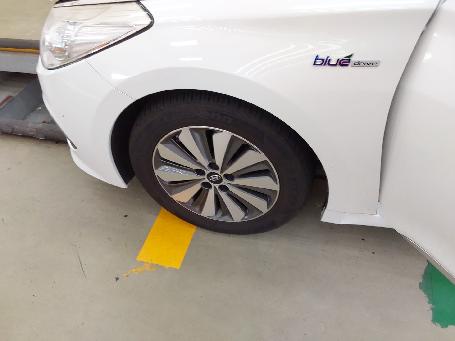 2016 - hyundai grandeur