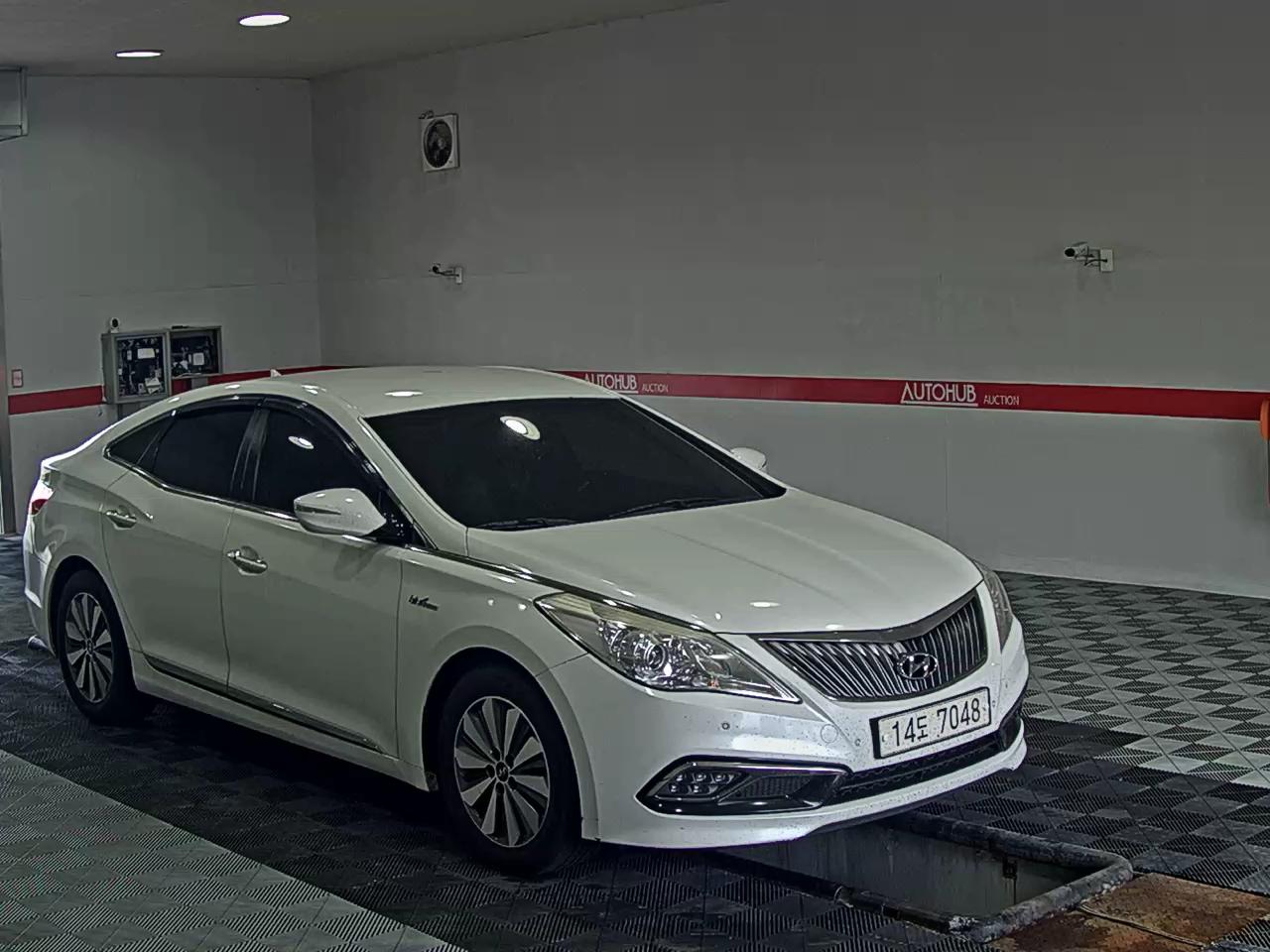 2016 - hyundai grandeur
