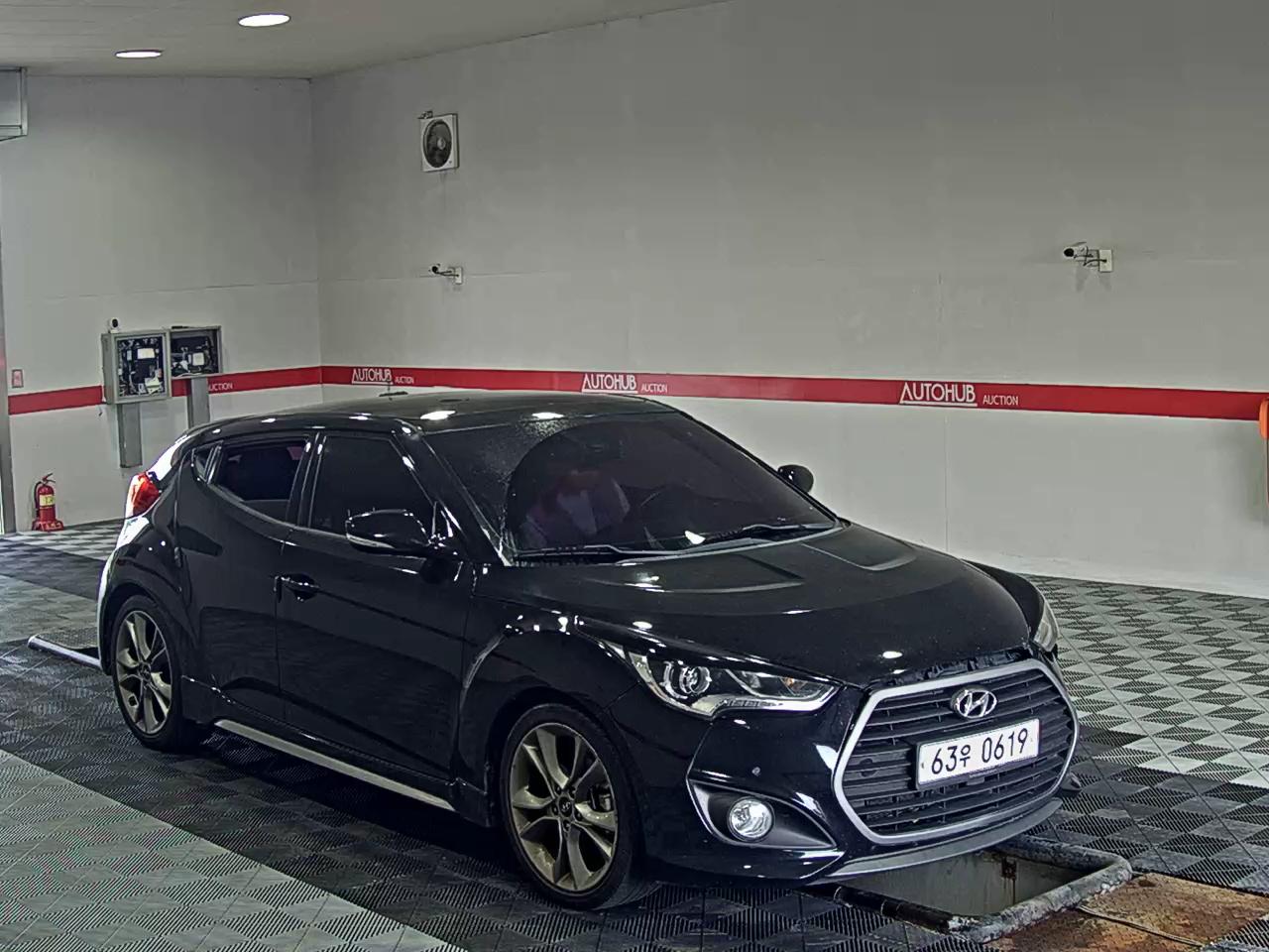 2016 - hyundai veloster