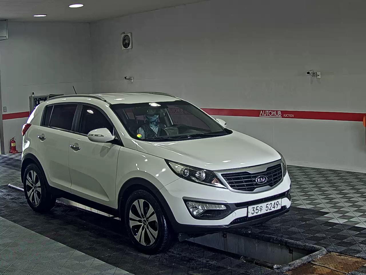 2012 - kia sportage
