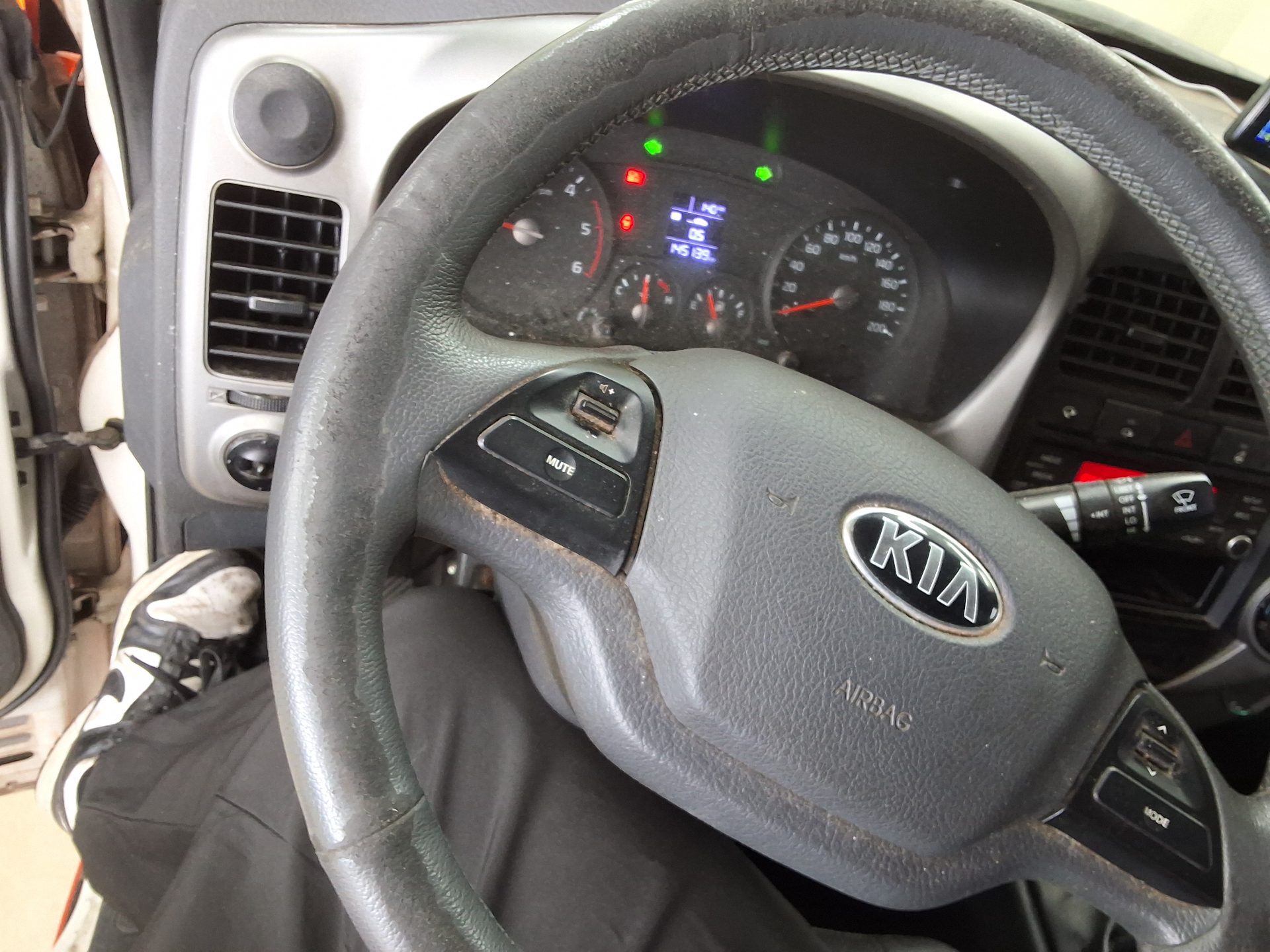 2019 - kia bongo