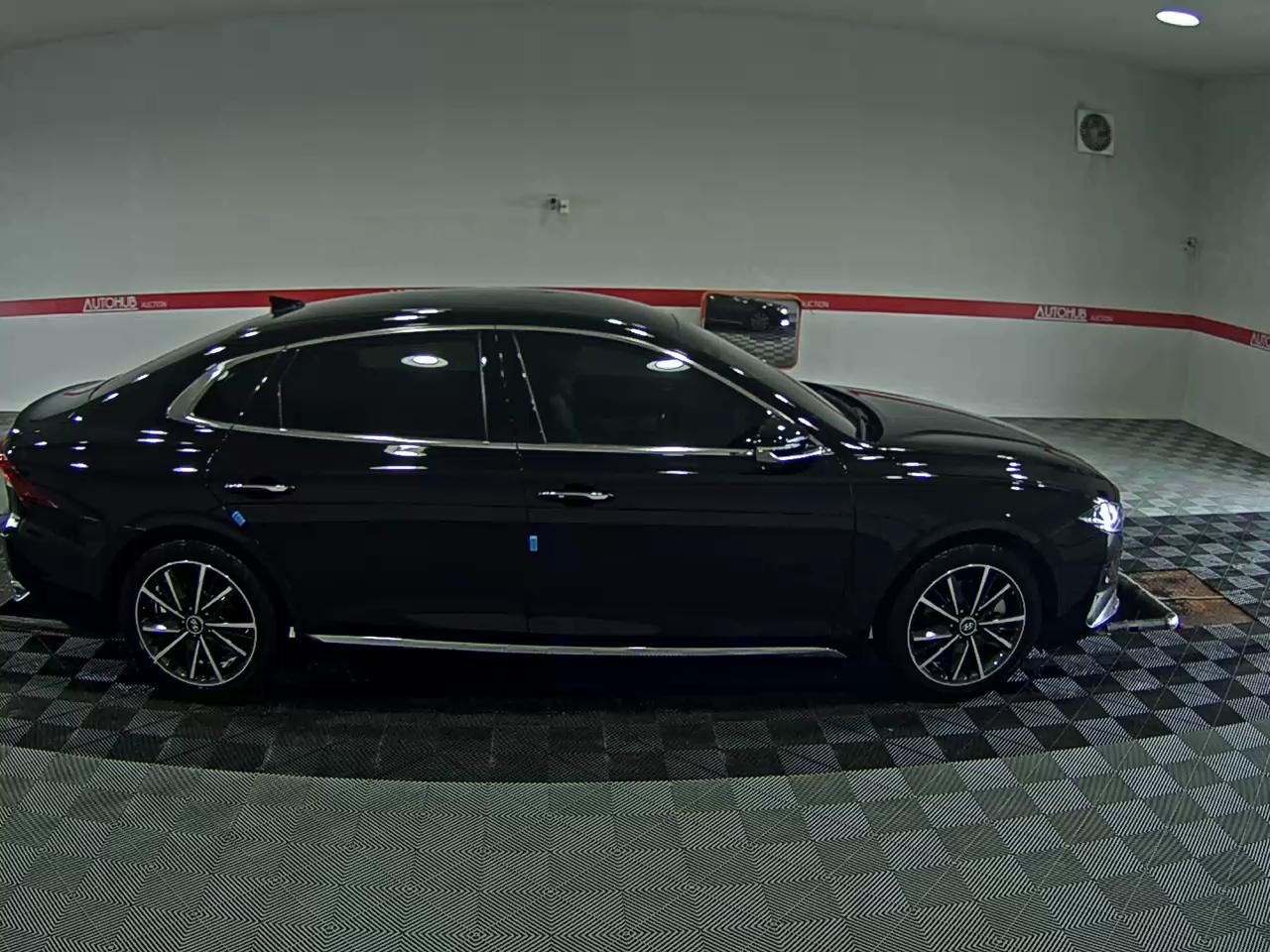 2022 - hyundai grandeur