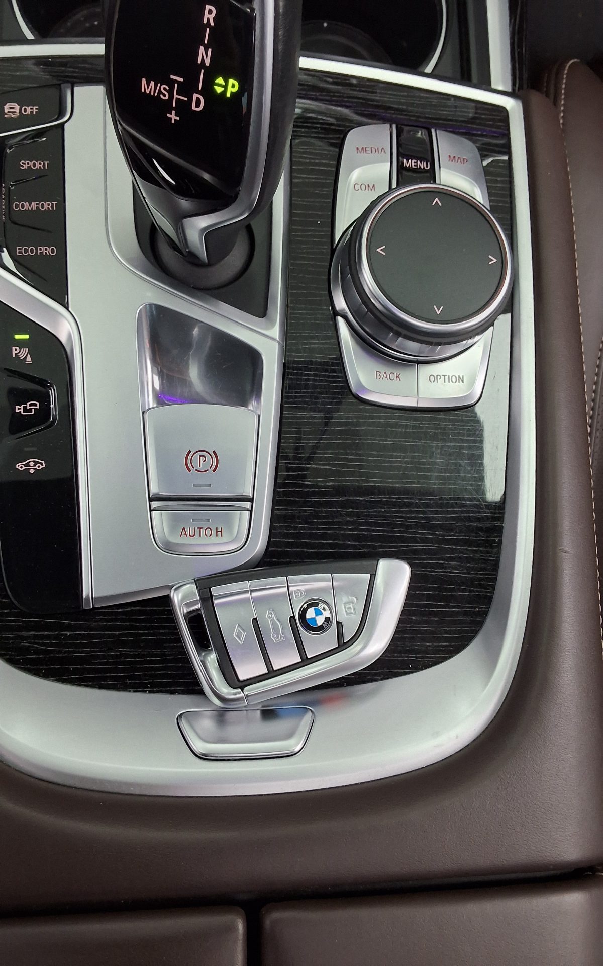 2018 - bmw m7
