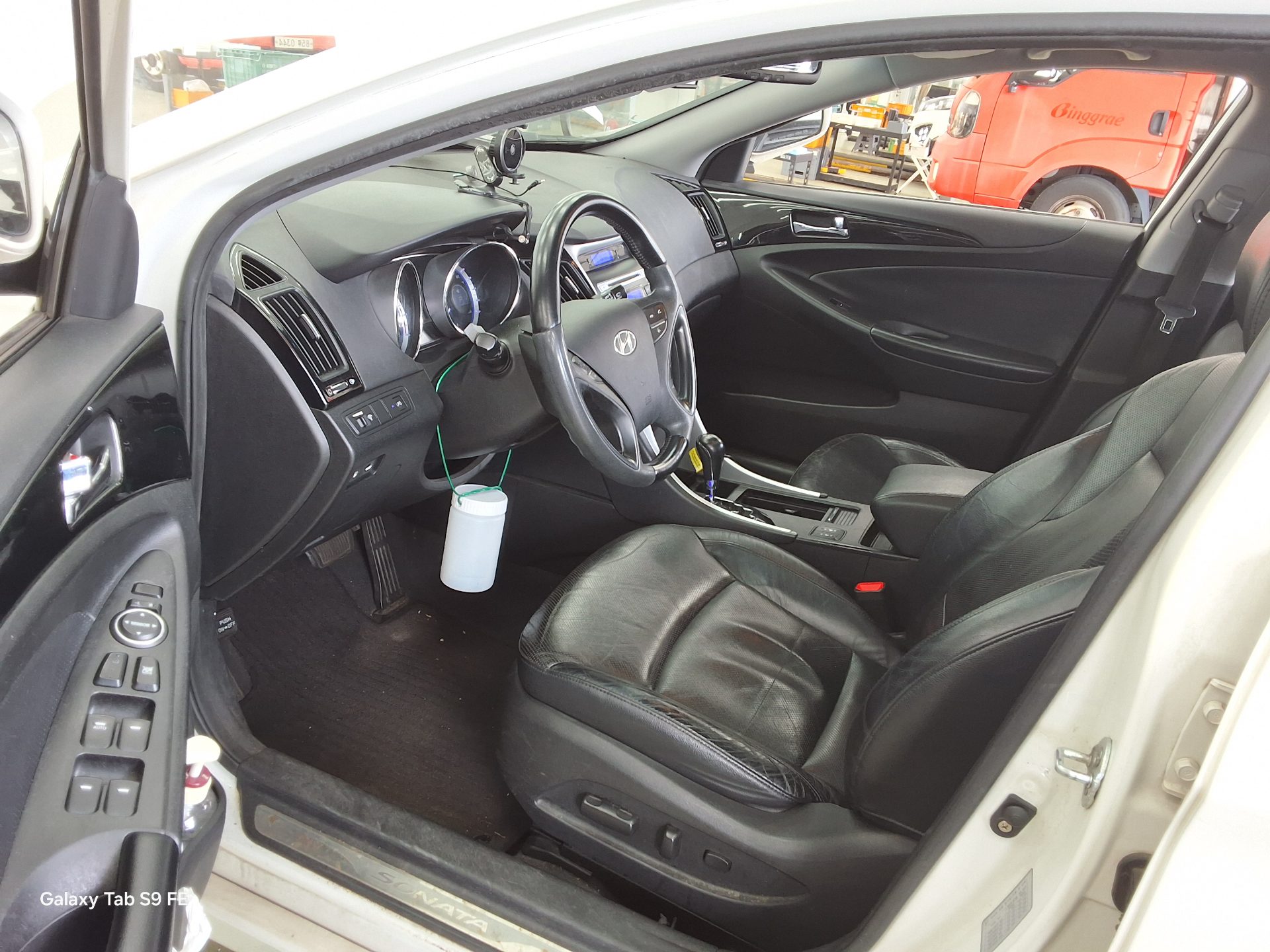 2010 - hyundai sonata