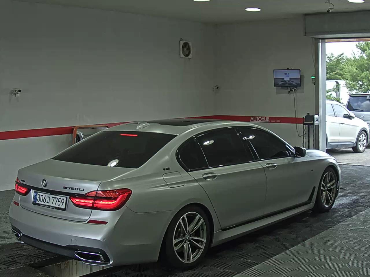 2018 - bmw m7