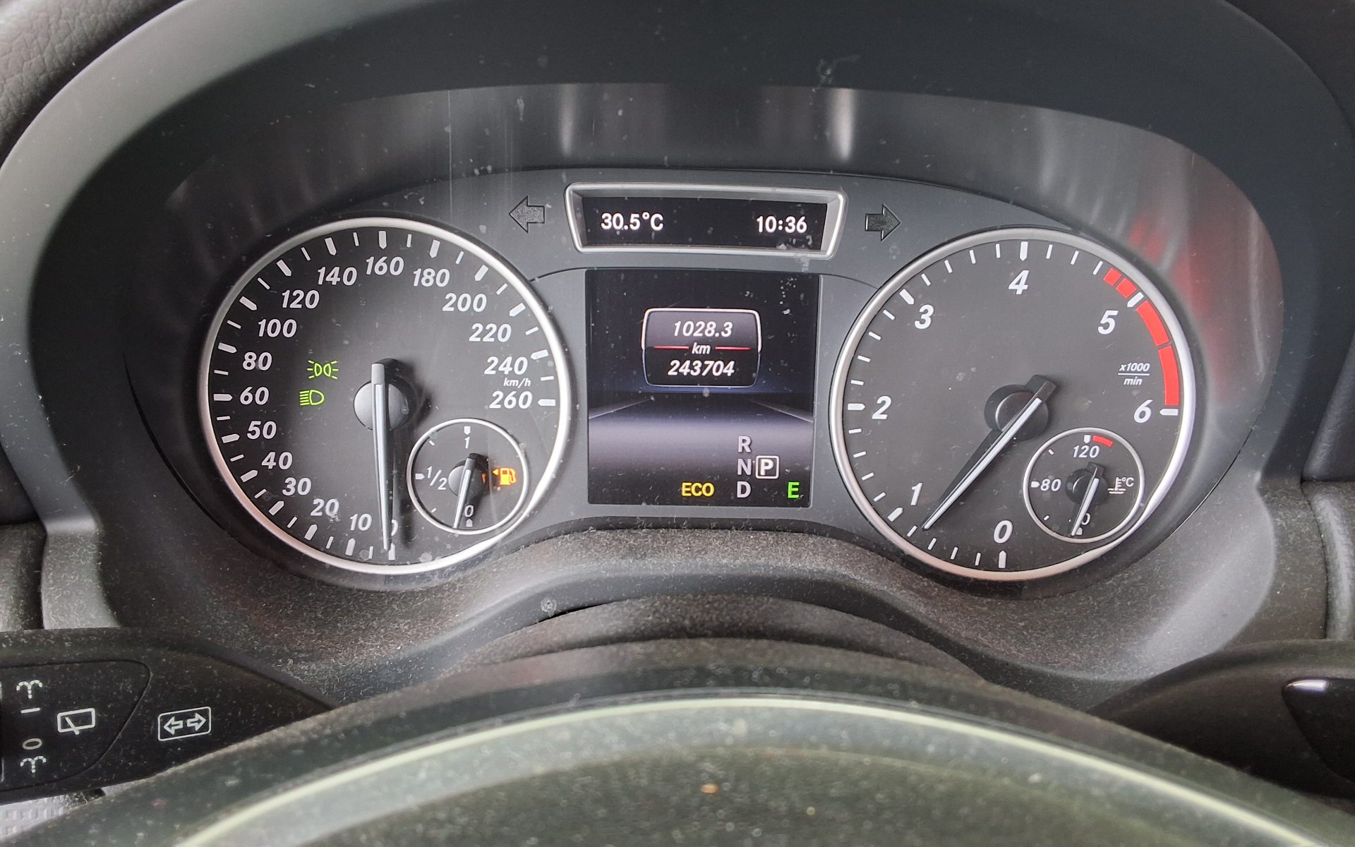 2015 - mercedes-benz a180