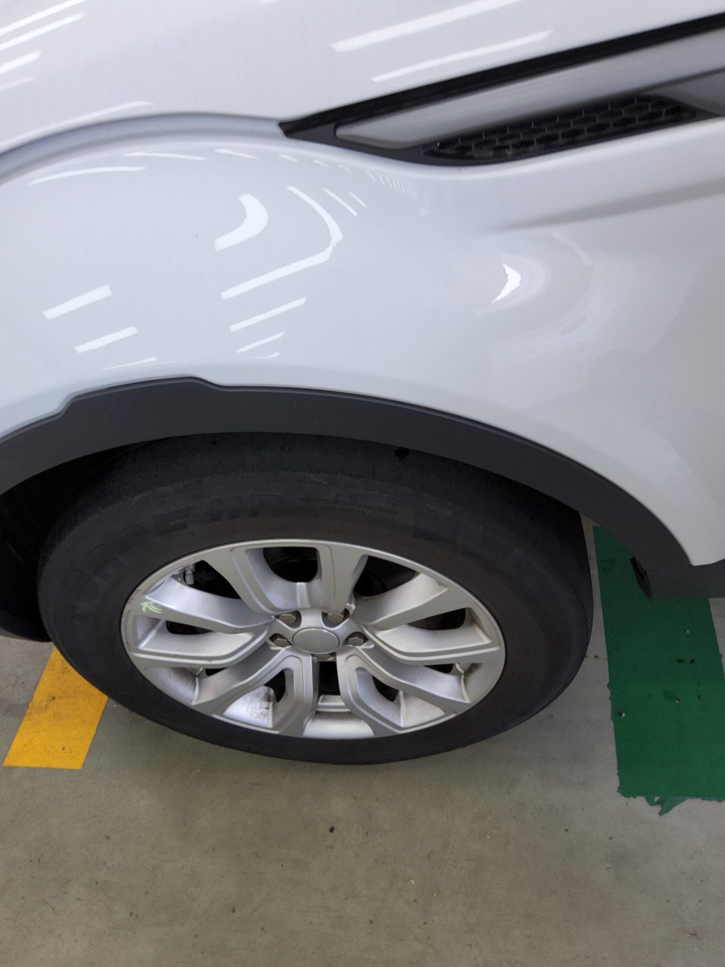 لاند روفر Rover رينج روفر Evoque 2.0 Td4 Se 2018 SE