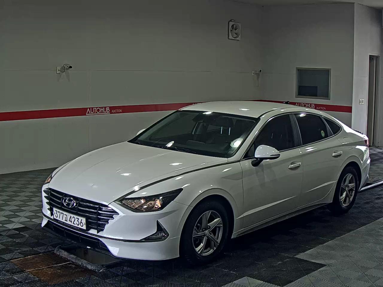 HYUNDAI SONATA (DN8) RENTAL CAR