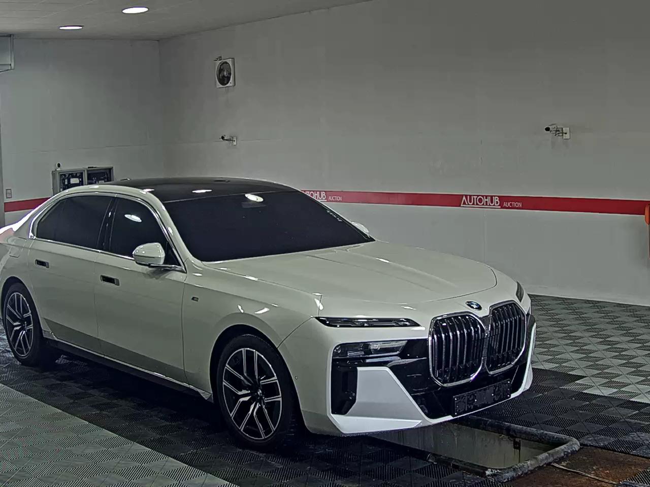 2024 - bmw m7
