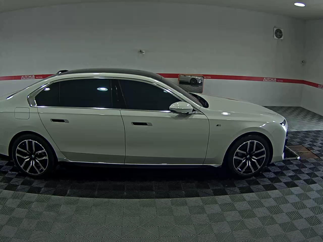 2024 - bmw m7