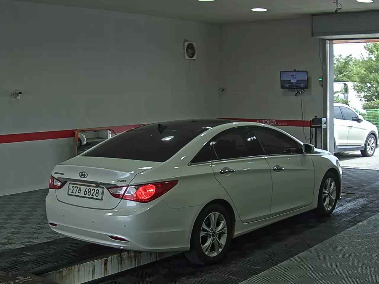2010 - hyundai sonata