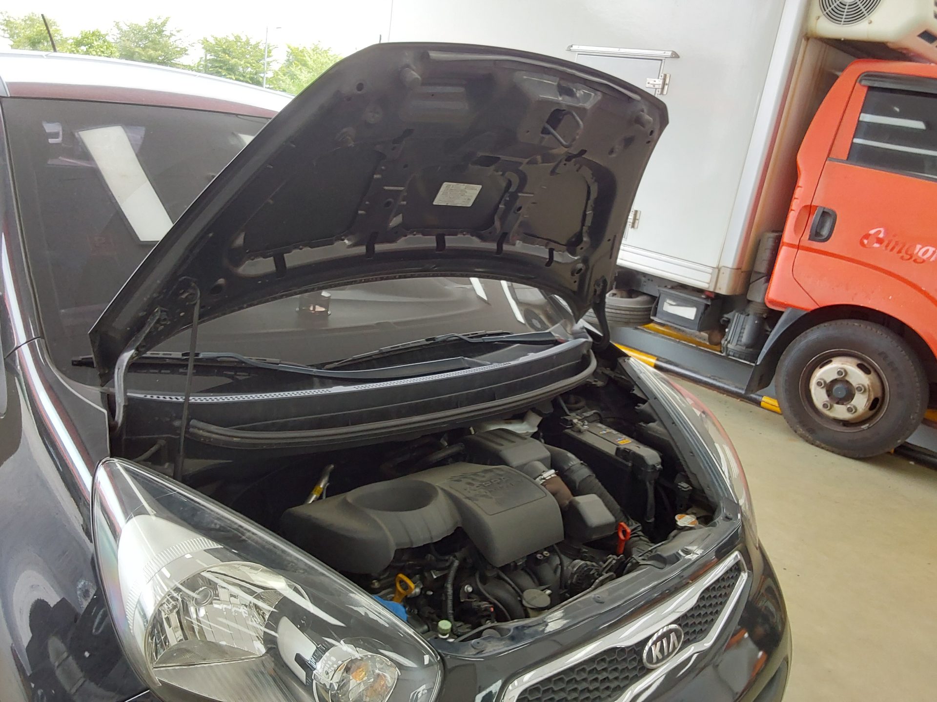 2012 - kia morning