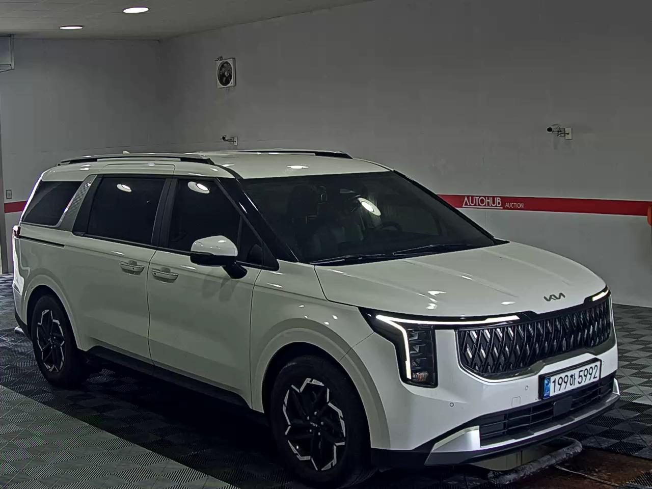 2025 - kia carnival