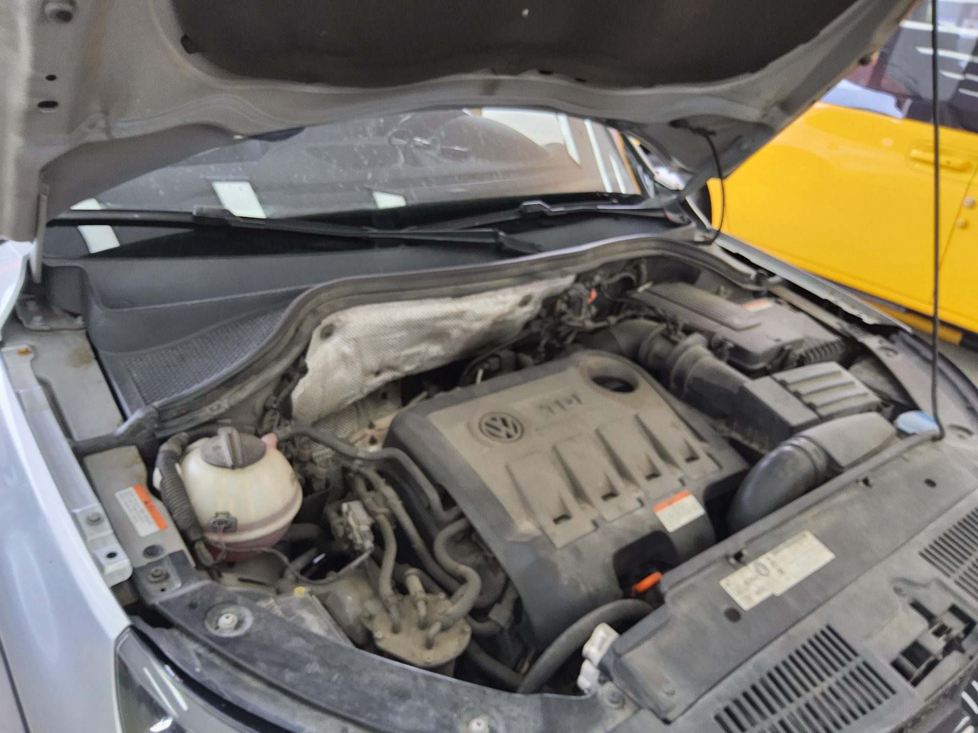 2012 - volkswagen tiguan