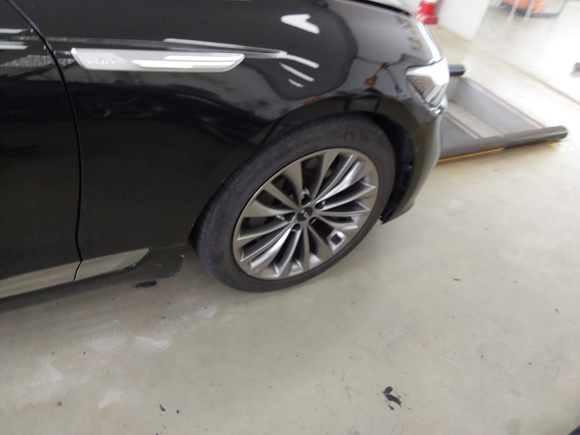 2023 - kia k9