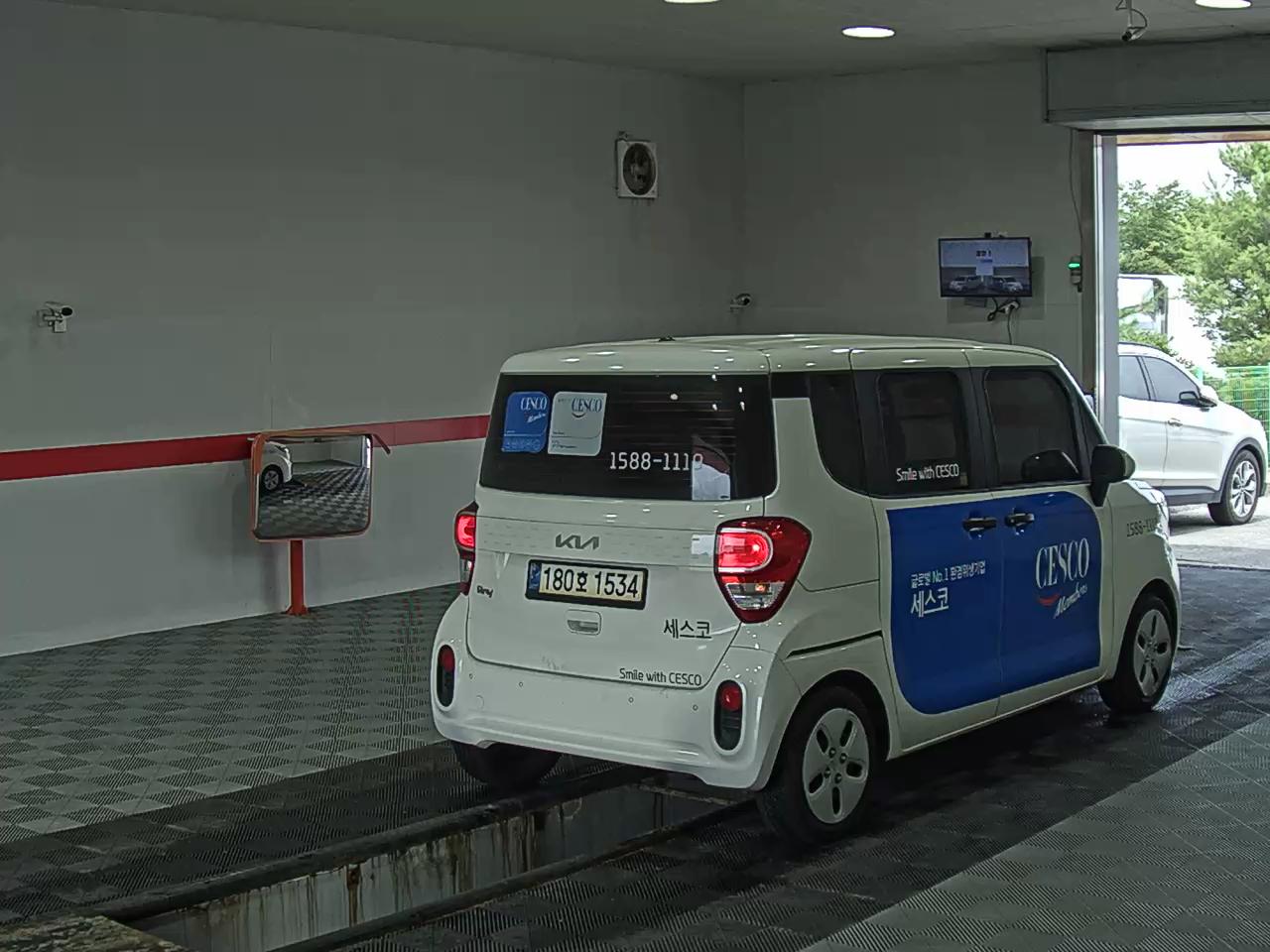 2022 - kia ray