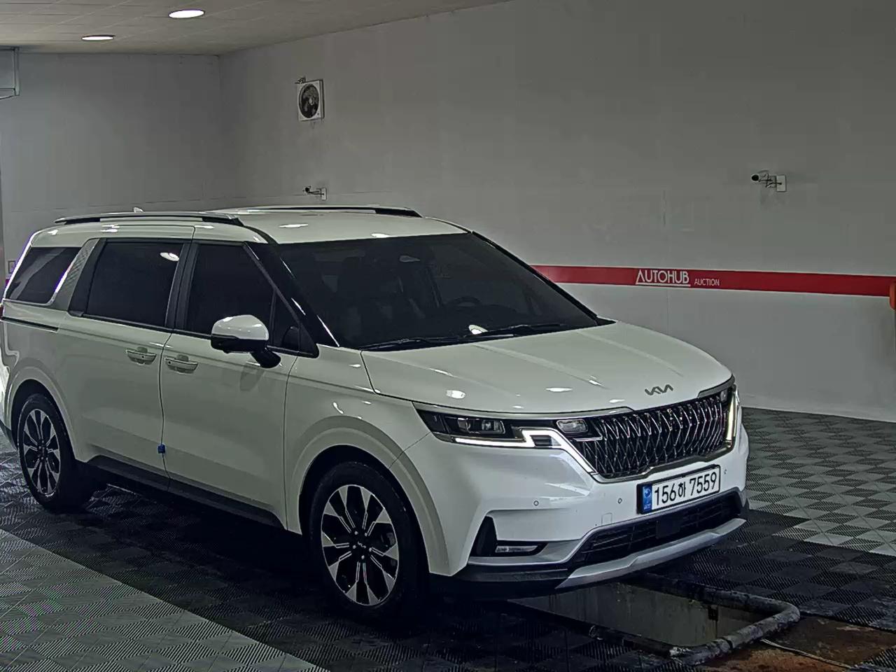 2023 - kia carnival